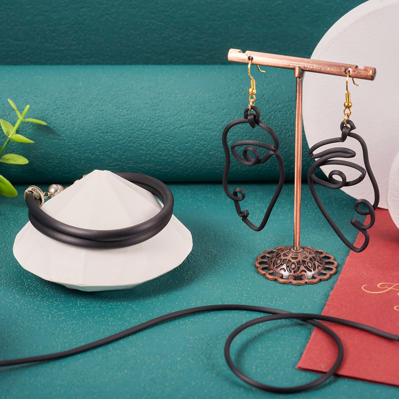 PandaHall Tubo In Gomma Cavo 30m Per Braccialetti Fai Da Te - 2mm Con Foro 1mm