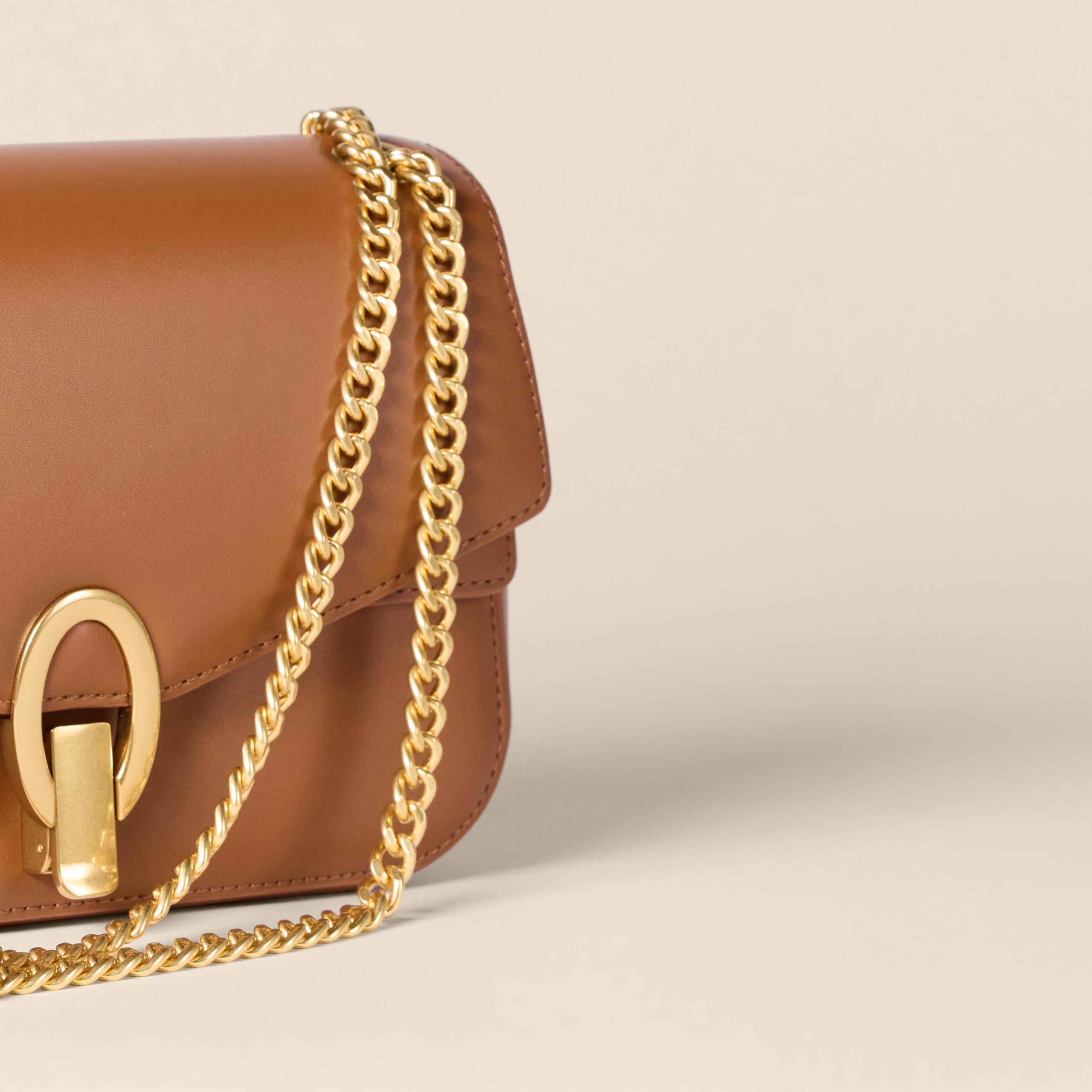 Amazon Essentials Chain Shoulder Bag
