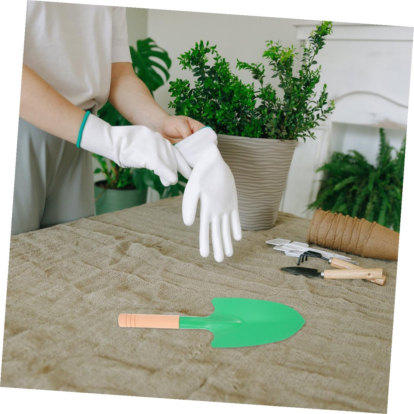 10 Pcs Gardening Trowels with Ergonomic Wooden Handles Wear Resistant Planting Shovels for Garden Park Soil Digging and Transplanting