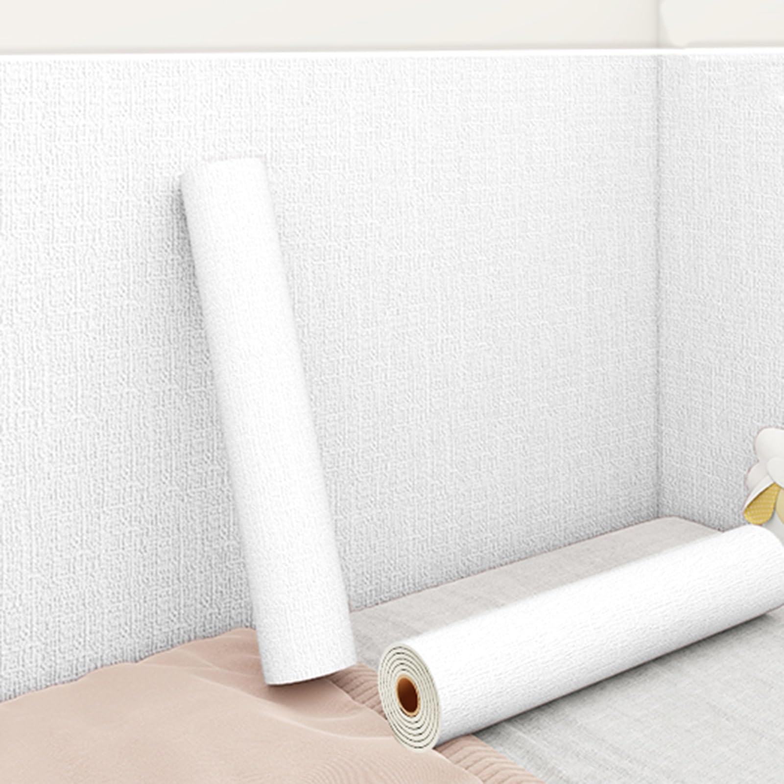 Rotolo di Carta da Parati Autoadesiva in Schiuma XPE da 5 mm Anti Umidità Antimuffa Termoisolante - Pannello Isolante Termico Carta Adesiva per Pareti Interni Rivestimento Murale(Bianca,50cmx15m)