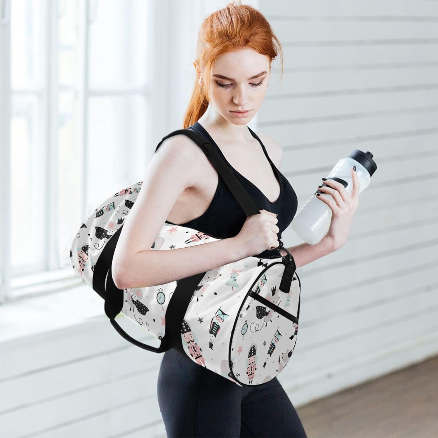 Christmas Nutcracker Mouse King Round Duffel Sports Bag Lightweight with Inner Pocket Gym Bag for Men Women Duffle Bag for Travel Sports