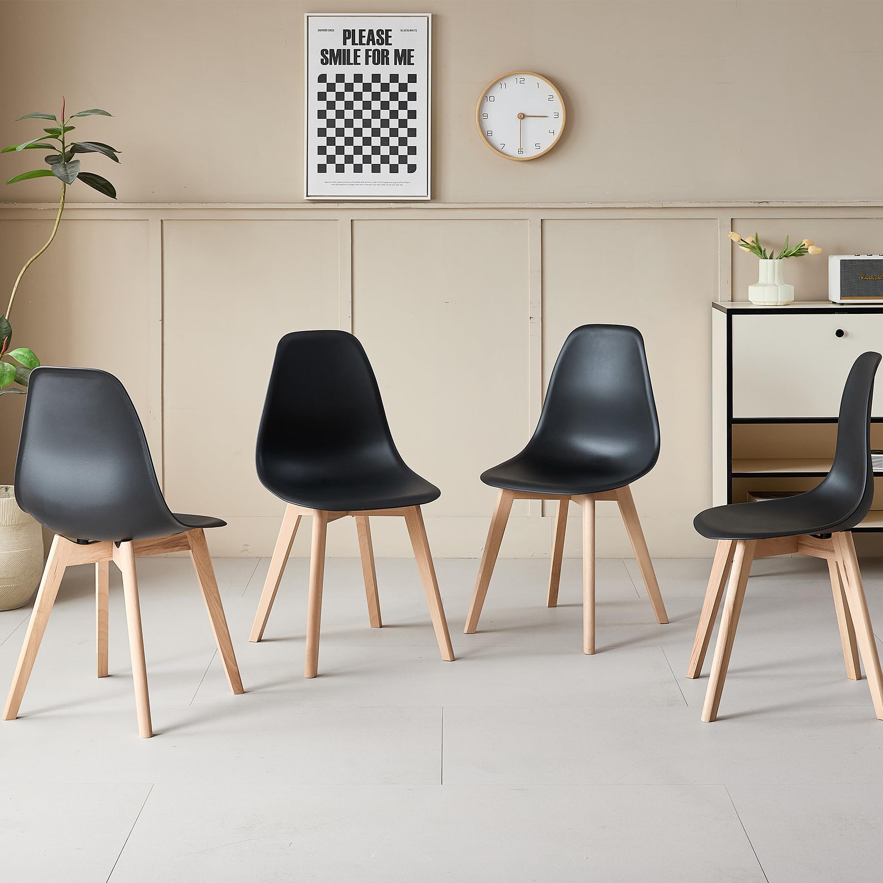 Set di 8 Sedie da Pranzo Moderna Sedia Laterale con Sedile in PP e Gambe in Legno di Faggio ideale per Sala da Pranzo, Cucina, Soggiorno, Camera da Letto (Nero)