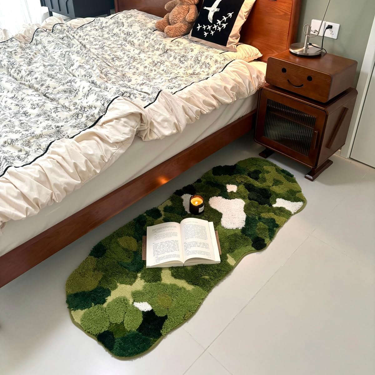 Moss Forest Bathroom Rug, Cute Cozy Green Plant Tufted Mat, Ultra Soft Microfiber, TPR Holder Backing, Absorbent Machine Washable, for Sink Bar, Shower and Bedroom, 19.7" x 31.5", Lawn