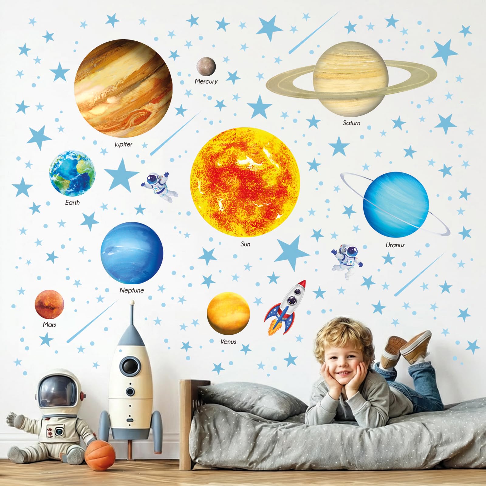 DECOWALL Naklejki ścienne z układem słonecznym świecące – planety, gwiazdy, rakiety i astronautów do pokoju dziecięcego, pokoju zabaw Decor (GDS8-8098)