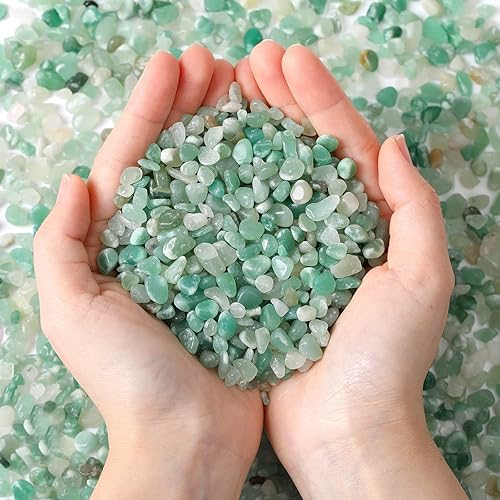MAIBAOTA Natural Green Aventurine Crystal Quartz Rocks Chips Vase Filler Rocks for Succulent Plant Small Fish Tank Aquarium Gravel Decorative Pebbles Stones(200 gram)