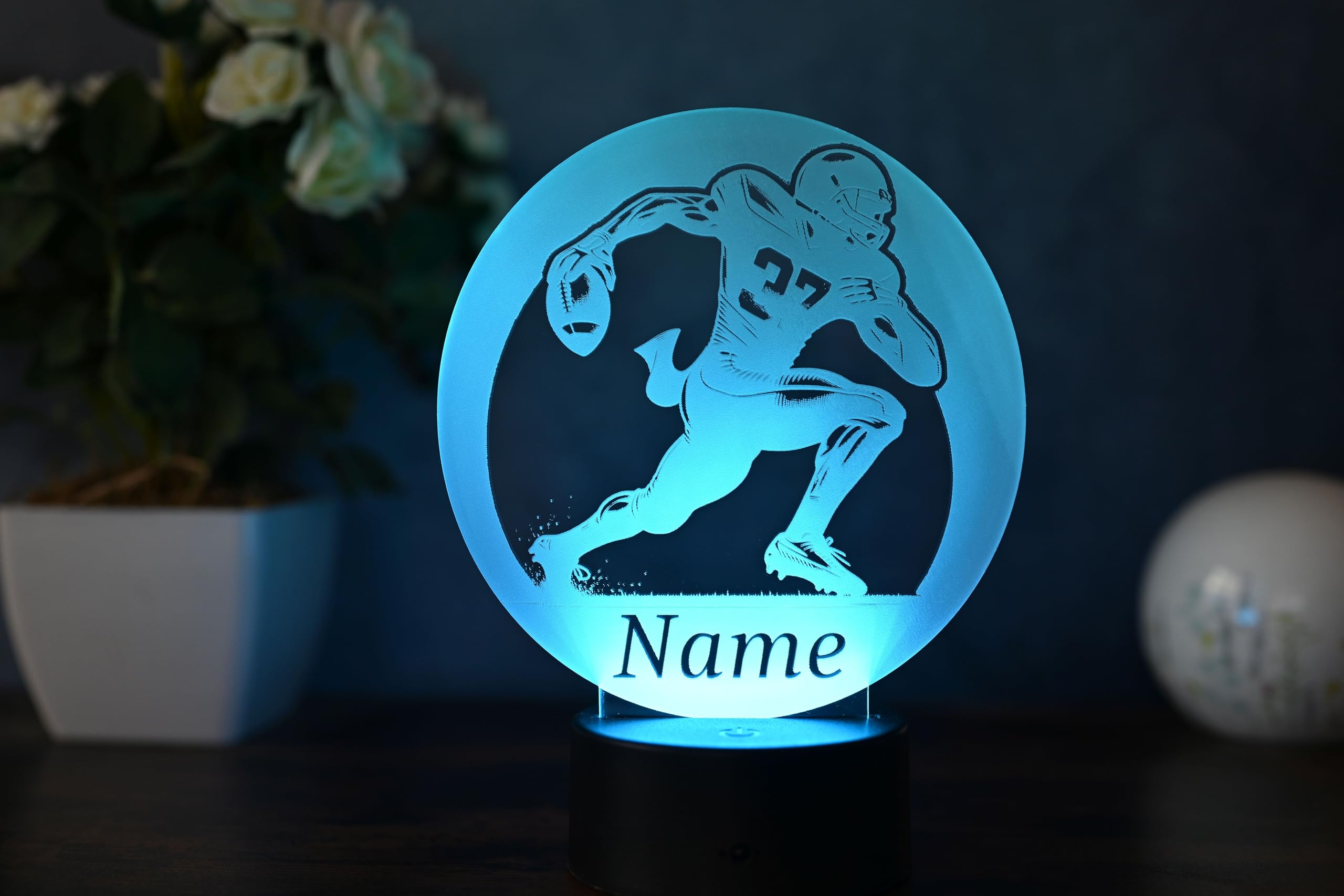 Personalisierte LED Football Lampe – Geschenkidee für American Football Spieler & NFL Fans – LED Nachtlicht mit Namen – Football Deko für Zuhause