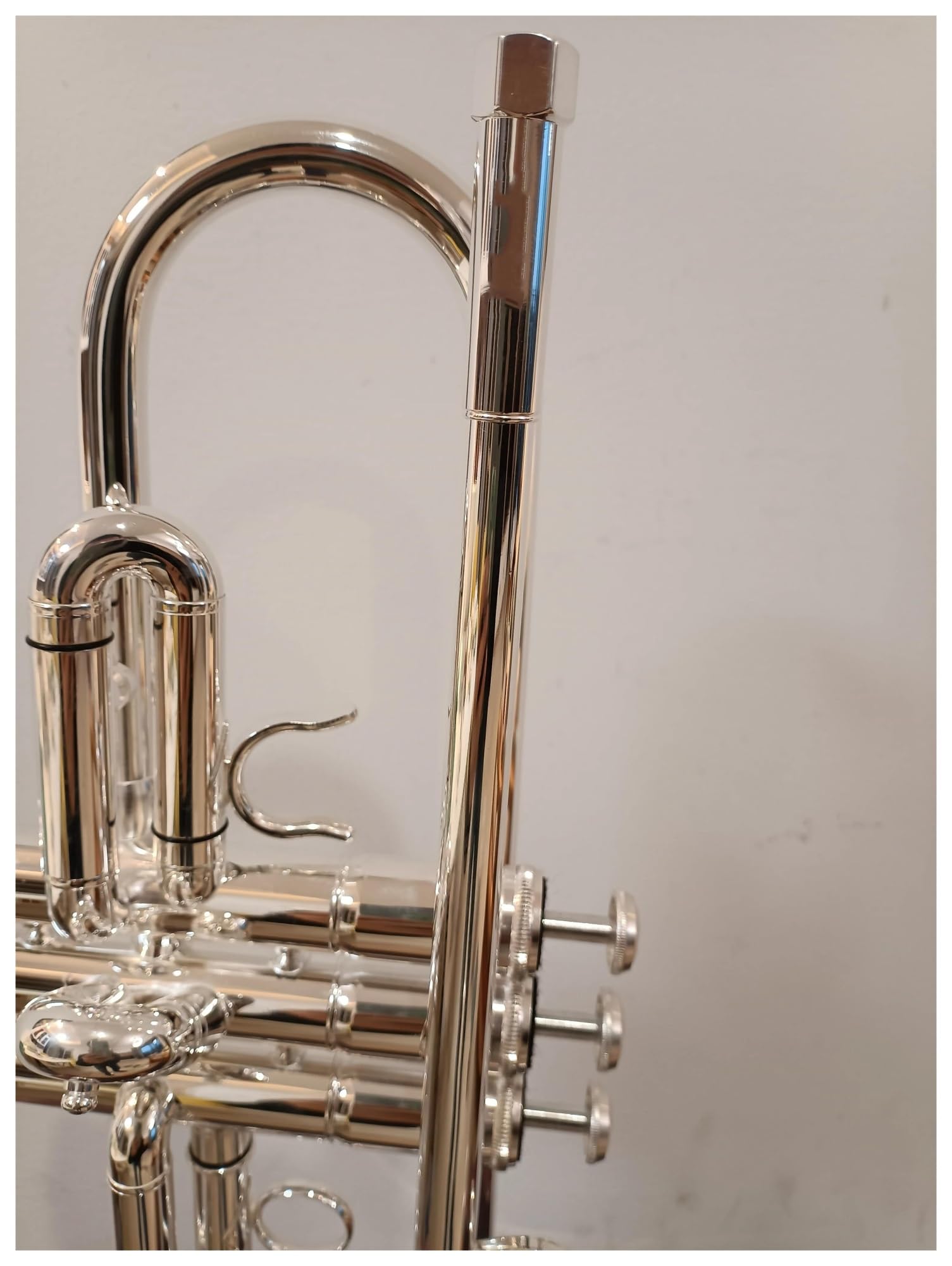 trąbka instrument Oryginalny mały rozmiar posrebrzany z oryginalną niebieską obudową