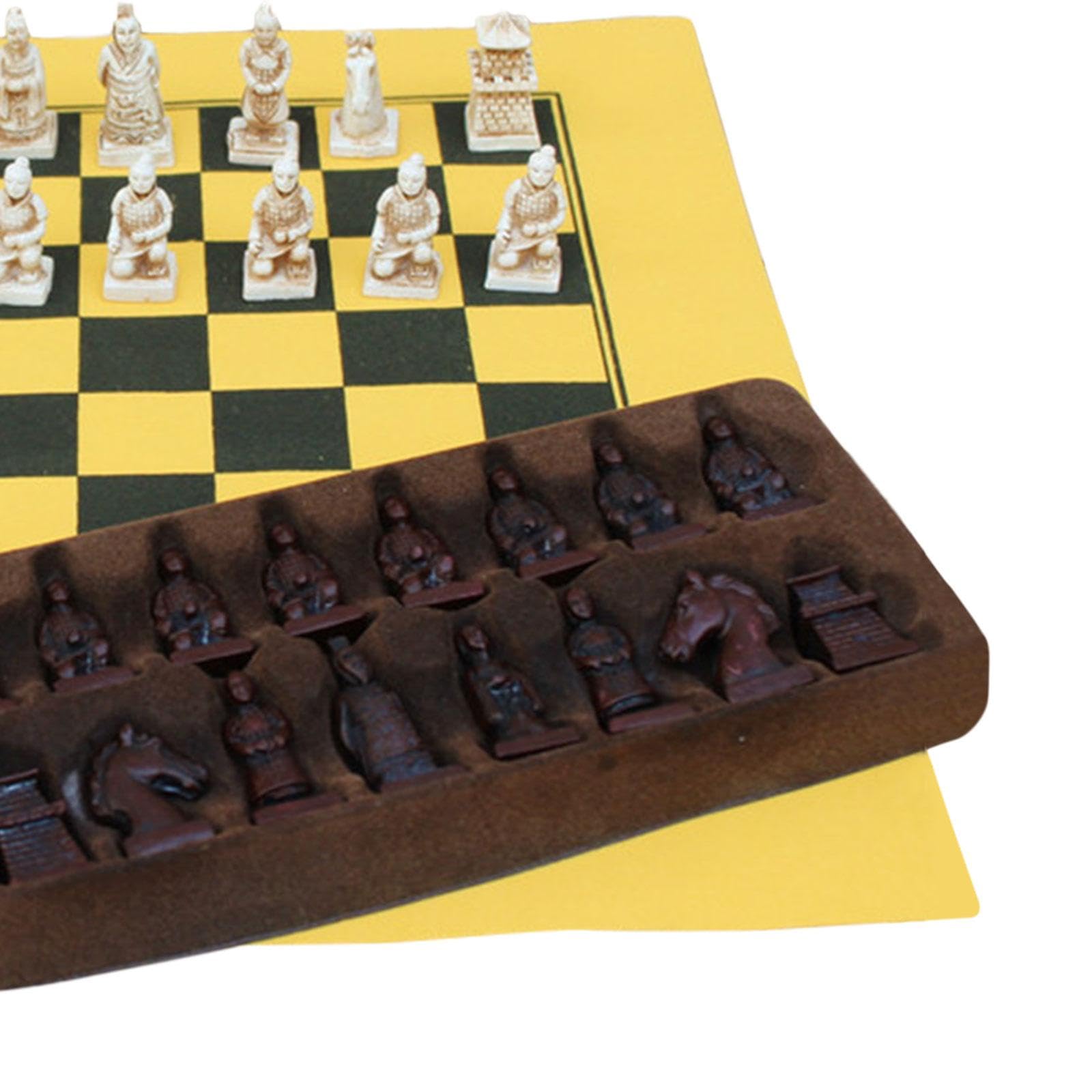 Set di scacchi in legno massello con disegno di cavallo in terracotta