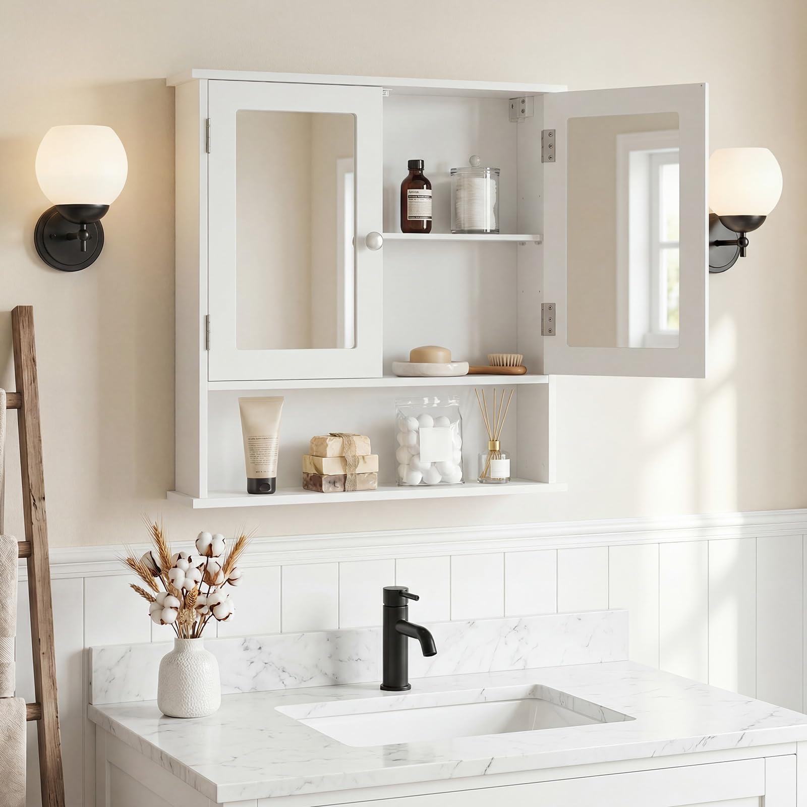 COSTWAY Armadietto Bagno a Specchio da Parete, 56 x 13 x 58 cm (Bianco) | Specchiera con 2 Ante, Ripiano Aperto e 2 Scomparti, Mobile da Bagno Salvaspazio per Soggiorno e Camera da Letto