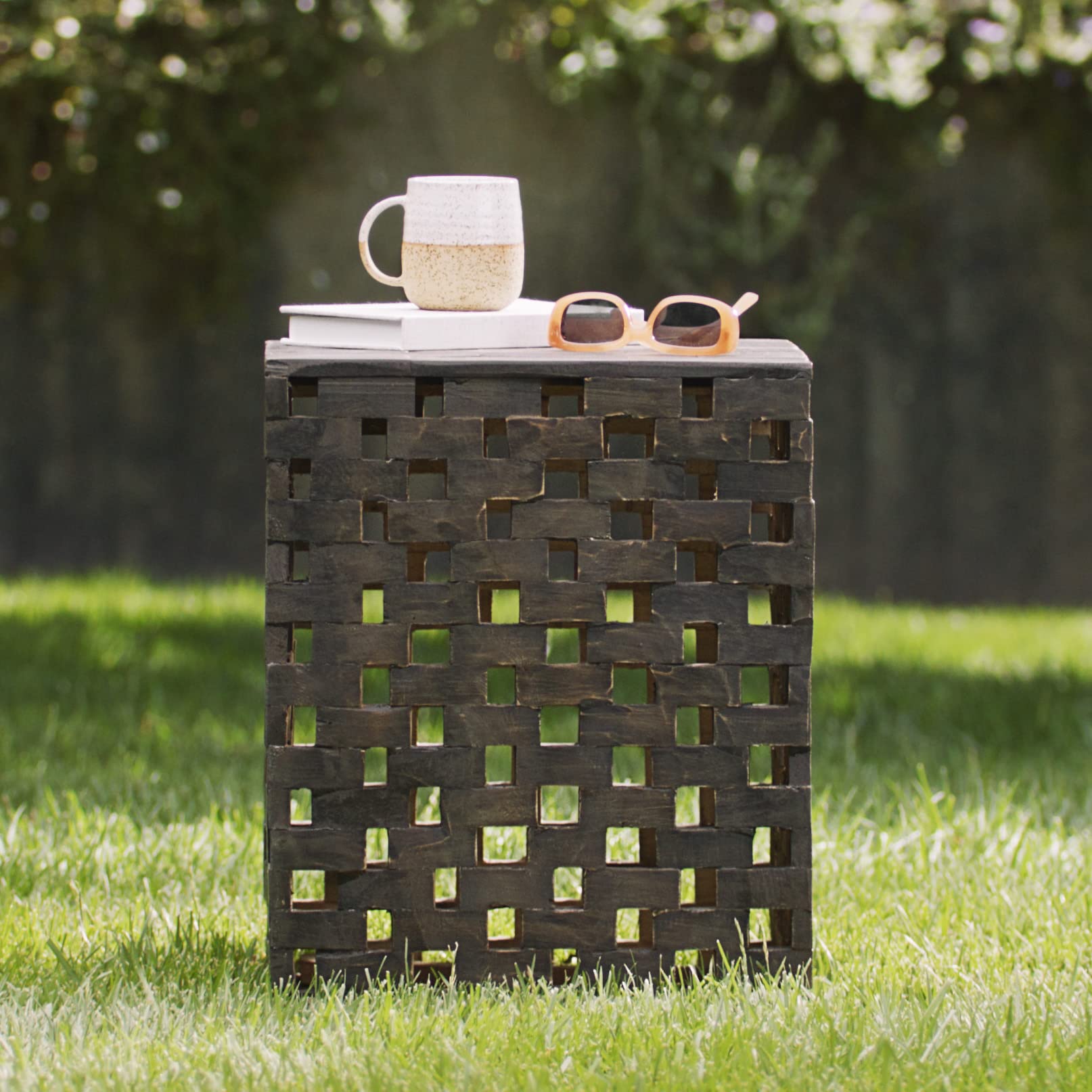 Amazon Aware Hocker und Pflanzenständer aus recyceltem Holz, in Schachbrett-Optik, für draußen, kakaofarben