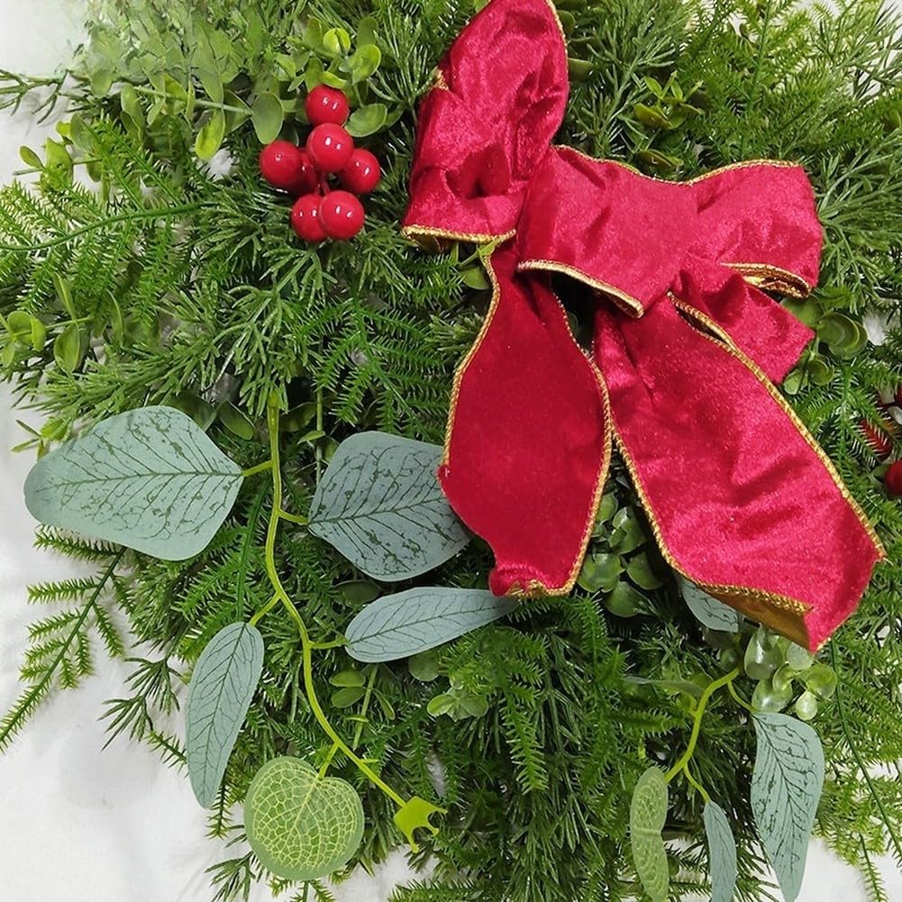 Corona artificial de Navidad de 40 cm, agujas de pino en forma de corazón con hojas de eucalipto para ventana y decoración navideña, plástico duradero y tela de seda