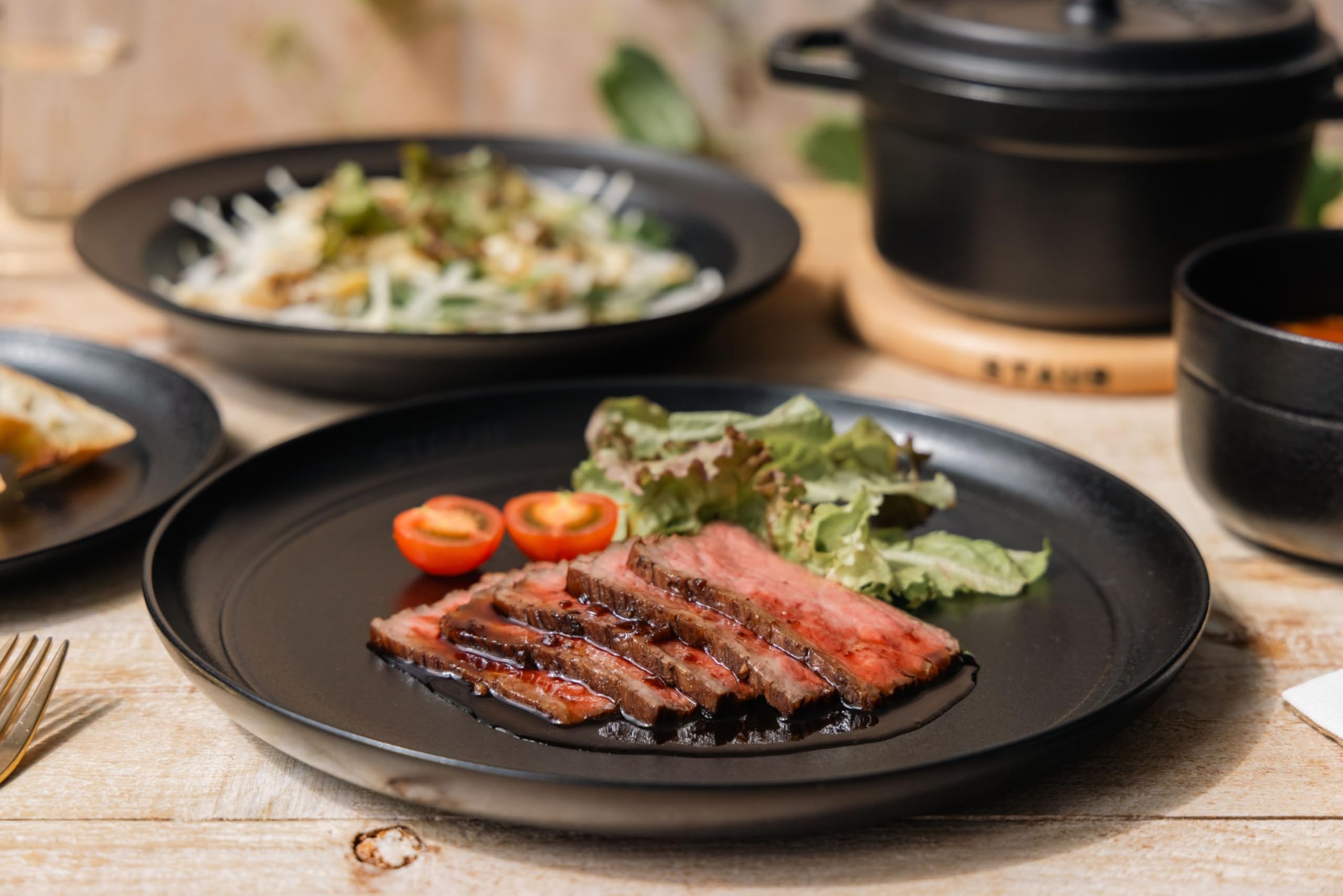 Amazon.co.jp: staub ストウブ 「 ディープ プレート 24㎝ マット