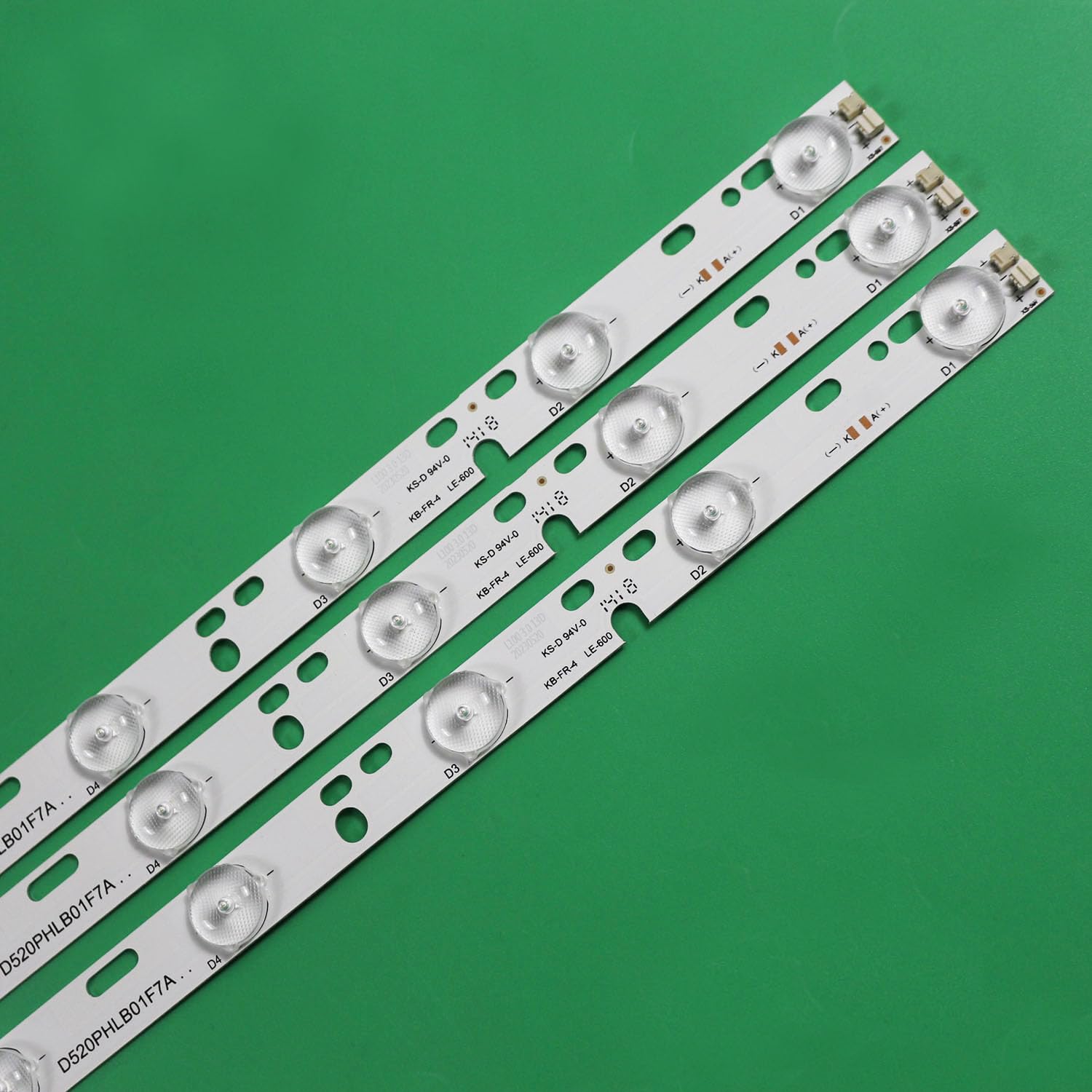 Bande de rétroéclairage LED pour TV Le32luz1 DG315D10-ZC14-01(A) 303dg315033 303dg315034 303tl315033 BMTC Dbms315jk02 DTW0315LK02-C