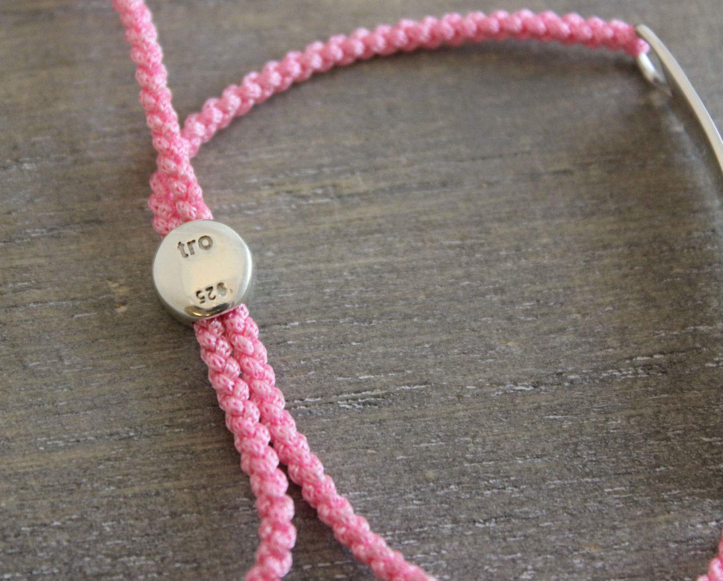 Empower Sterling Silber Armband in roter Kordel