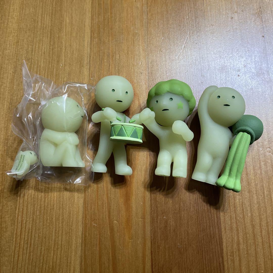 Amazon.co.jp: スミスキー シリーズ4種セット 蓄光 : DIY・工具・ガーデン