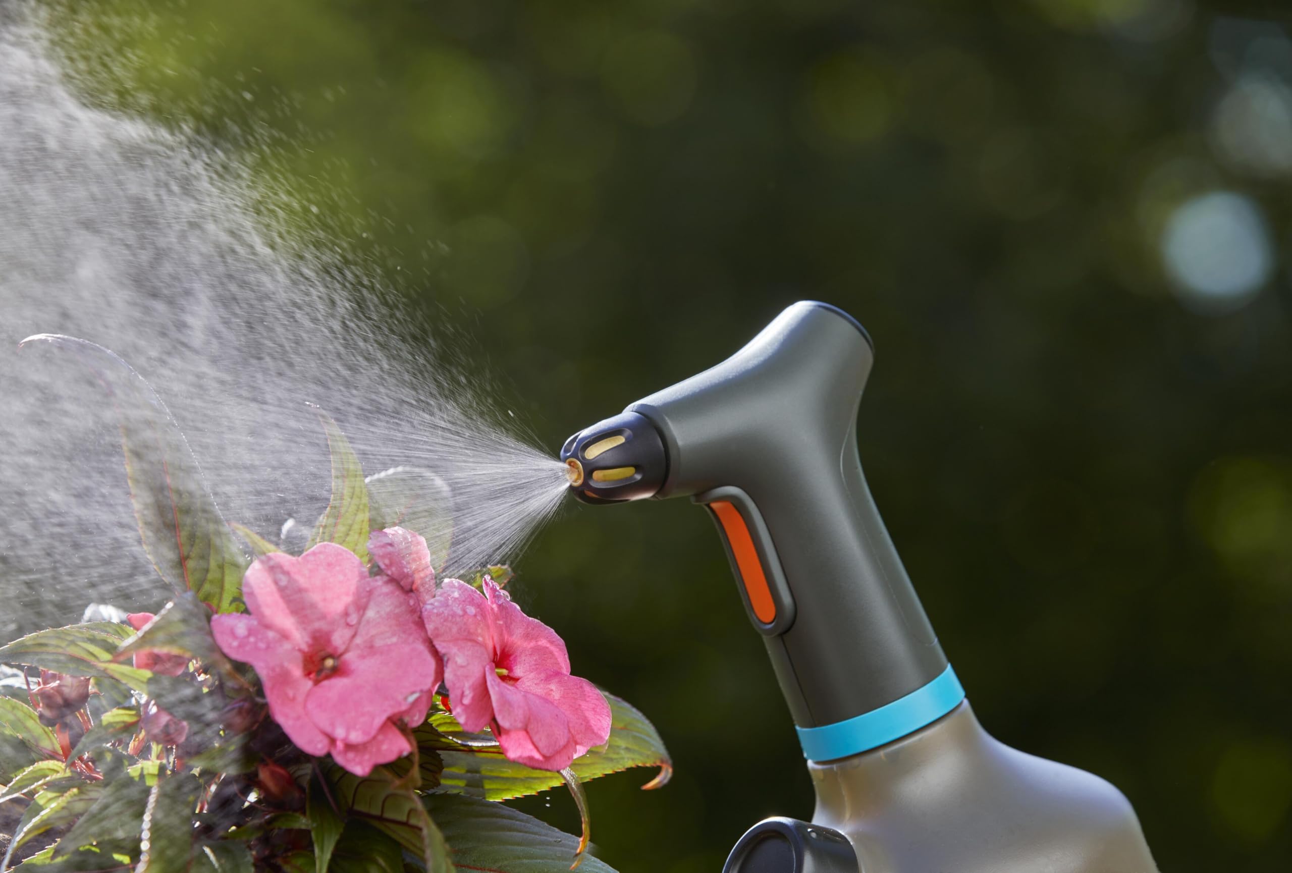 Gardena opryskiwacz z pompką 1 l EasyPump: Opryskiwacz z pompką z funkcją 360°, dysza mosiężna, duży otwór, przezroczysta konstrukcja, zintegrowana pokrywka dozująca, ze wskaźnikiem poziomu (11114-20)
