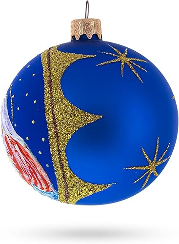 Miniatura 2 de Loving Joseph and Mary Admiring Baby Jesus - Adorno navideño de bola de vidrio soplado de 3.25 pulgadas