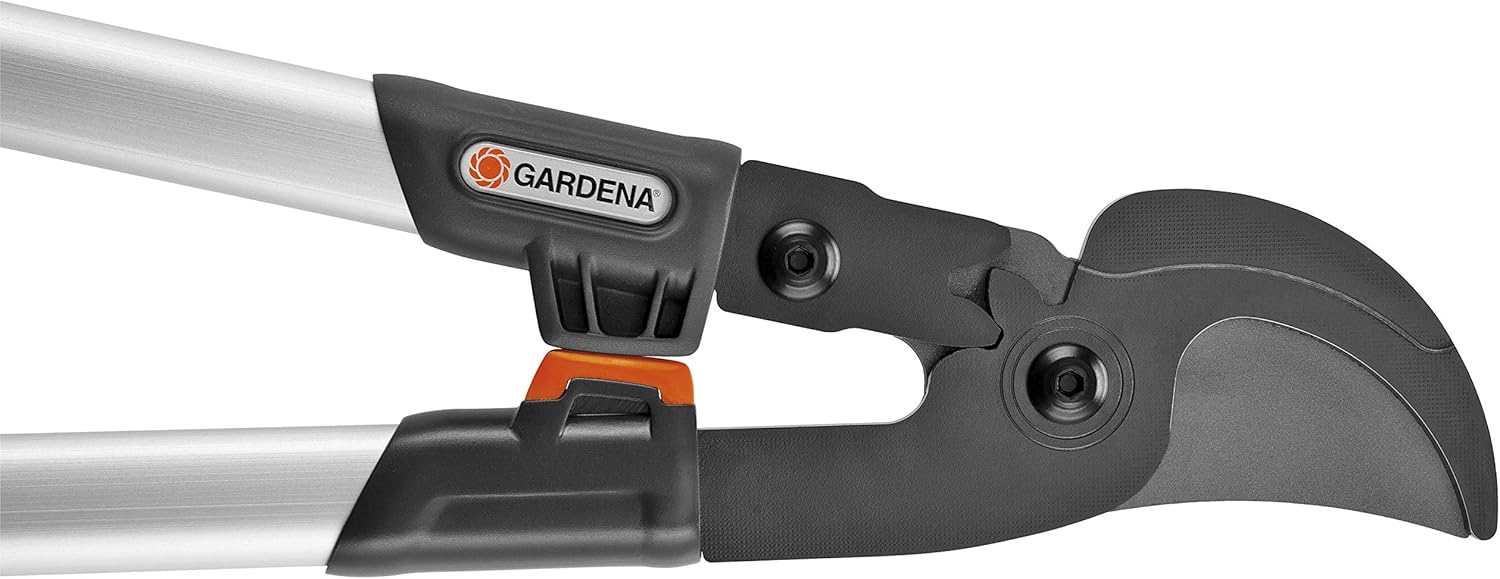 Featured Product Gardena 1.6 Inch Cut Capacity Bypass Pruning Lopper