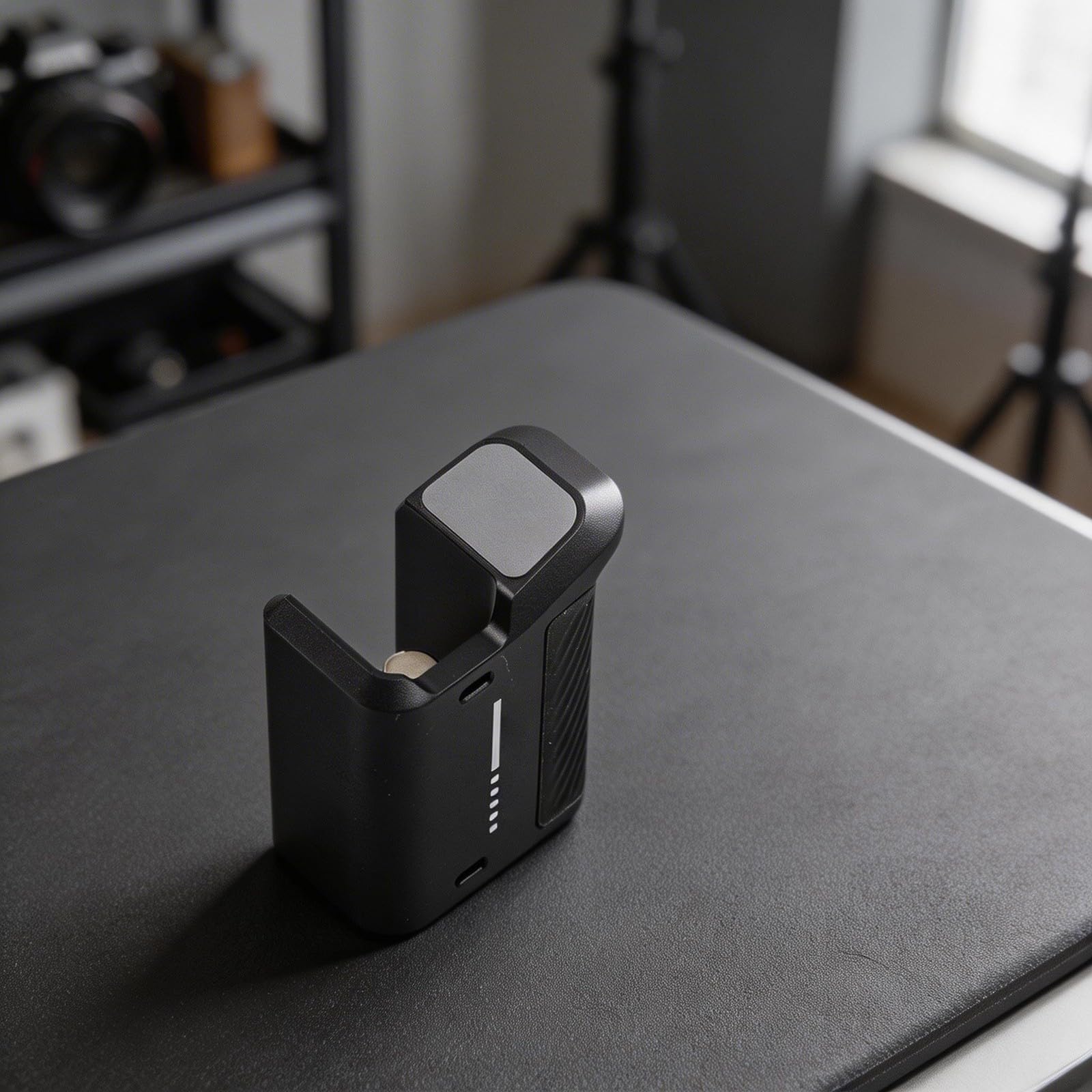 Zestaw metalowych uchwytów z wyzwalaczem do DJI Action 5 4 3 Pro i Insta360 do GO Ultra Pro, antypoślizgowy uchwyt, z klatką do stabilnych zdjęć, wytrzymała metalowa konstrukcja do kamer sportowych