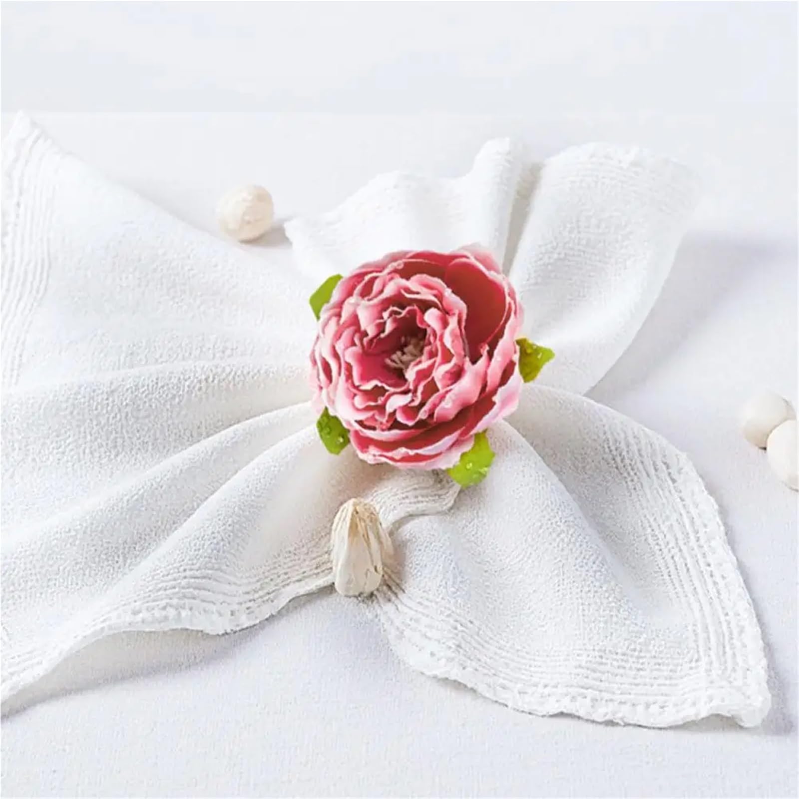 Lot de 24 ronds de serviette faits à la main en forme de rose avec nœud papillon - Décoration de table élégante