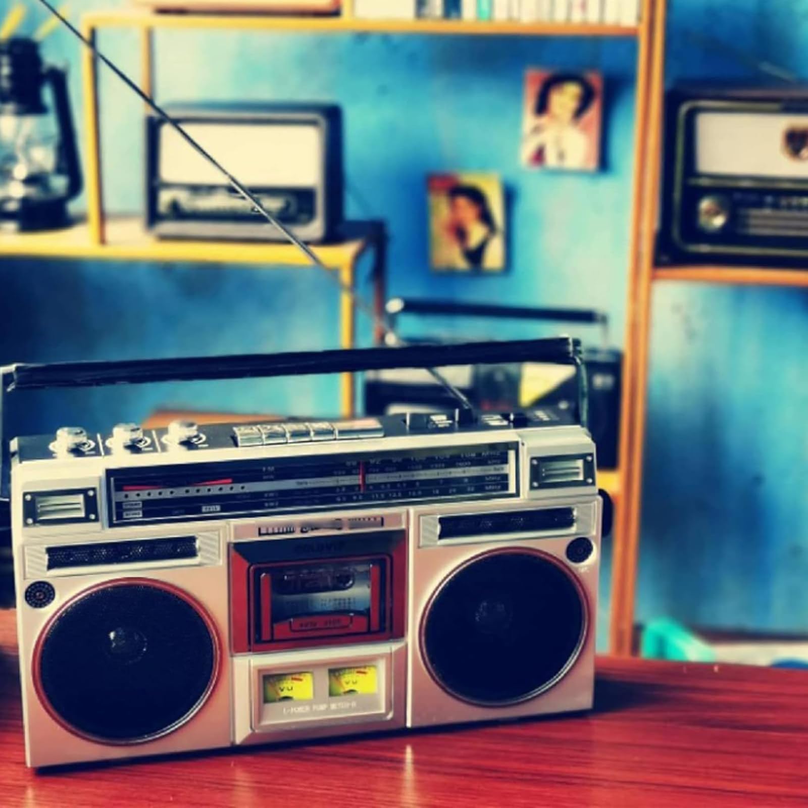 Reproductor CD Retro CláSico Los 80, Radiocasete PortáTil con Radio AM/FM Y Bluetooth, Compatible con Entrada SD/USB, Grabadora Casete para Reuniones Familiares, Viajes, Baile Callejero,Silver