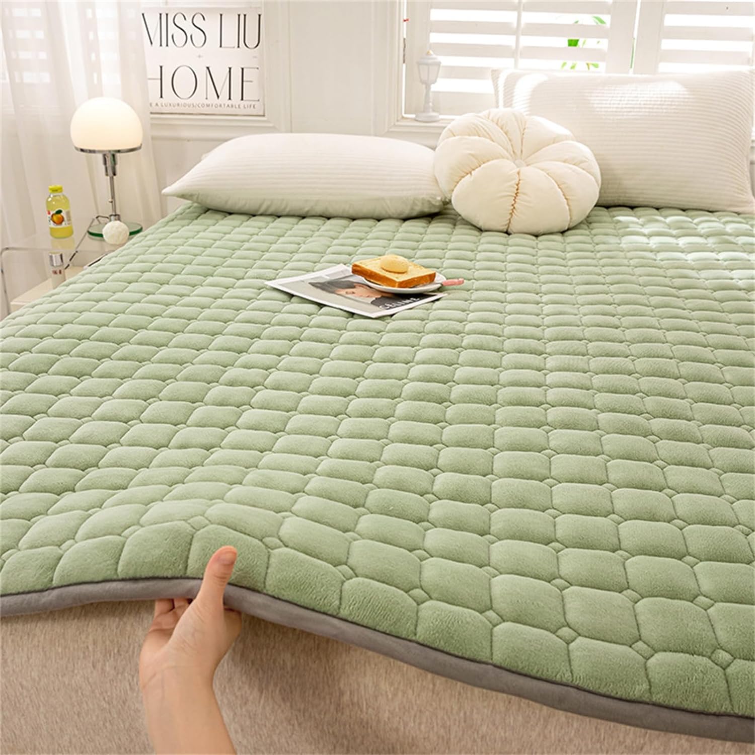 ZLZNX Japanese Folding Mattress Double Futon Floor Mat Soft Tatami Sleeping Pad Camping Non-Slip And Breathable for Home Dormitory,5,150X200cm