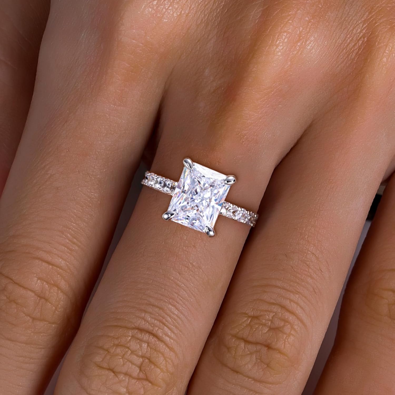 3CT-6CT Cubic Zirconia Round Cut/Oval Cut/Cushion Cut Engagement Rings 5A Grade Simulated Diamond CZ Wedding Promise Anniversary Rings for Women