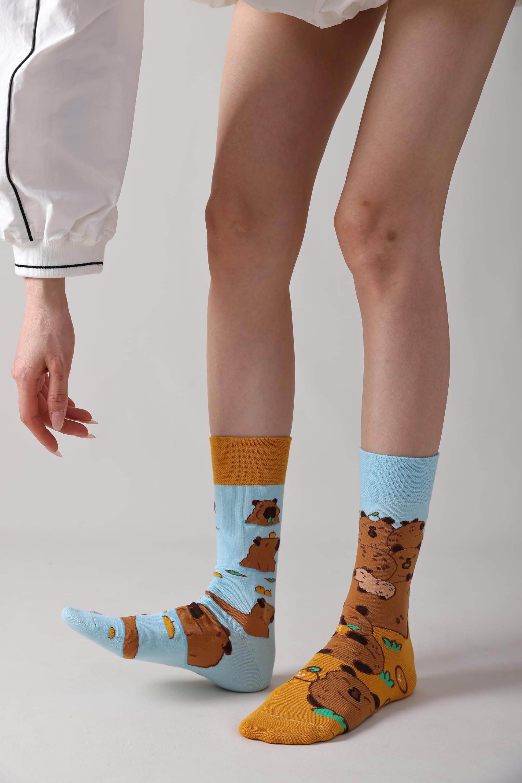 NxnChc Calcetines Divertidos Unisex para Mujer y Hombre con Diseños Asimétricos en Par - Temas Animales, Comida, Fruta, Deporte y Arte en Algodón - Ideal para Regalos - 4