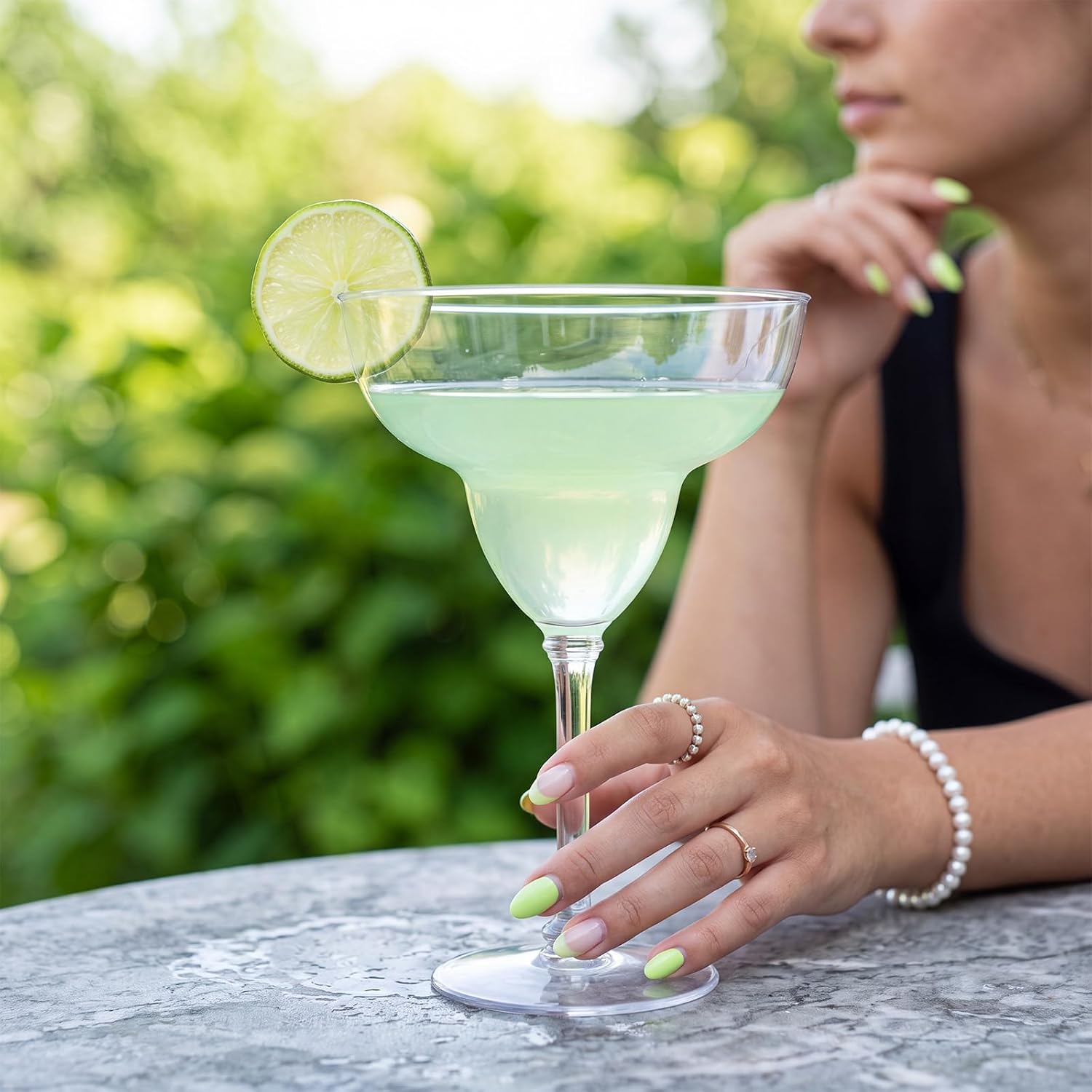 LemonRoad 24 Pcs Giant Martini Glasses, 30 oz Clear Plastic Jumbo Martini Cocktail Glass, Detachable Unbreakable Reusable Plastic Margarita Cup for Birthday Wedding Festival Party Decorations