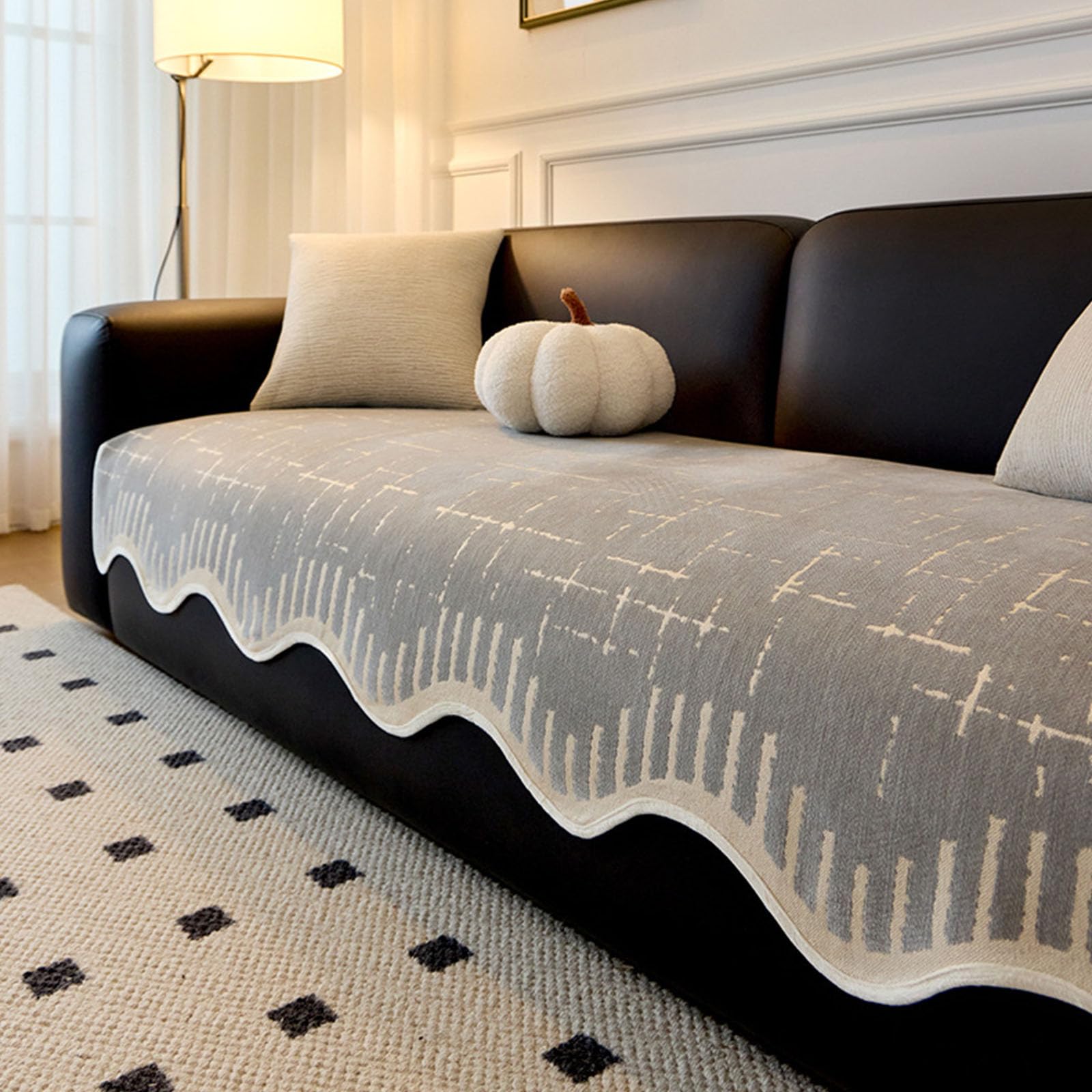 Coussin de canapé en chenille pour vos soirées cocooning chaleureuses