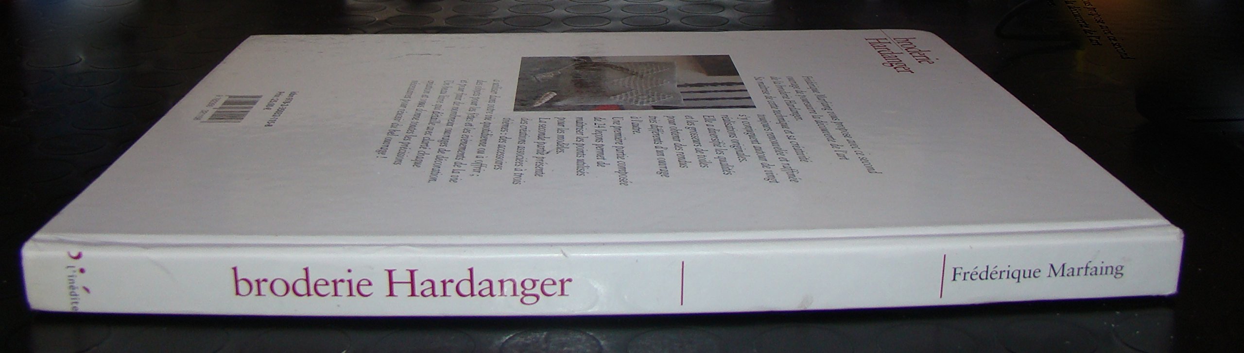 Broderie Hardanger