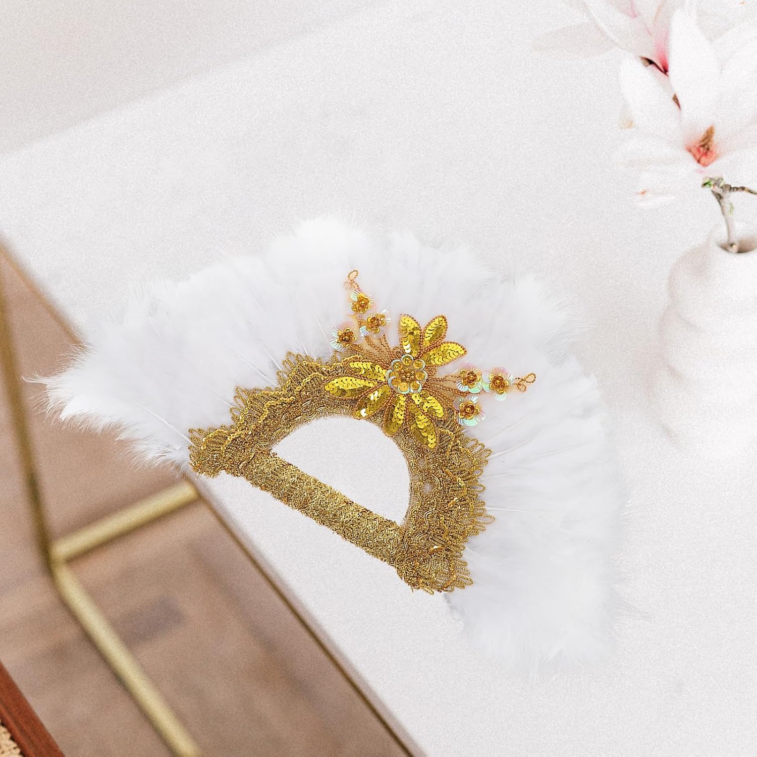 Elegant Plume Fan for Wedding and Performance Handheld Lady Fan with Delicate Gold Lace Edge Easy to Handle for Bridesmaids and Party