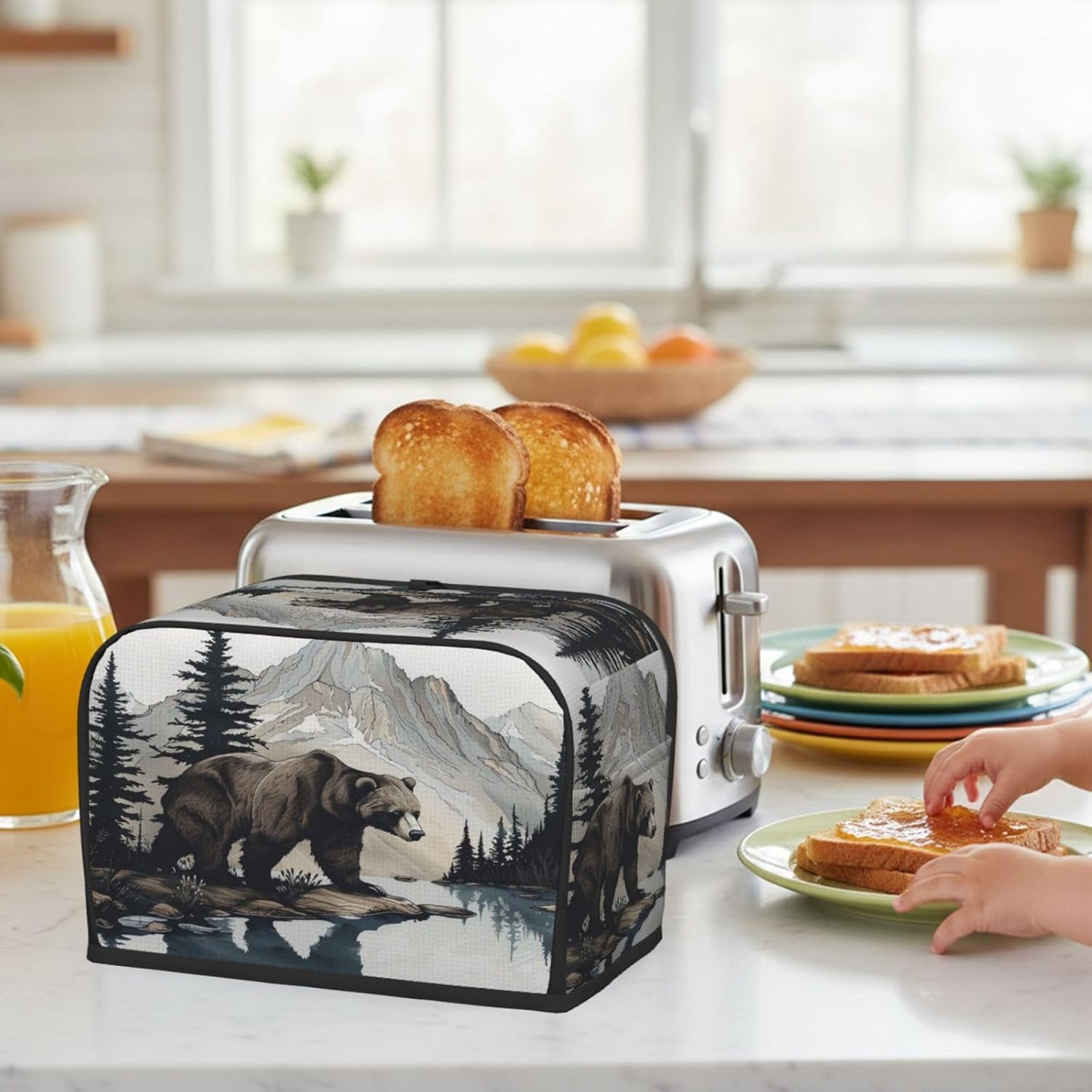 Mountain Pine Tree Brown Bear 2 Slice Toaster Cover, Waterproof Toaster Dust Cover Bread Machine Protector for Small Kitchen Appliance Dining Room Home Table Decor