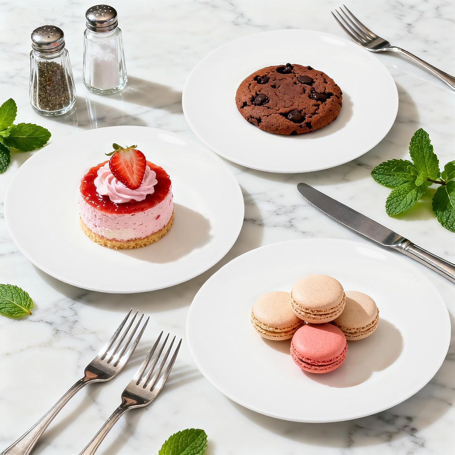 Dinner Plates Set of 6, 10 Inch White Ceramic Dinner Plates, Round Porcelain Appetizer Plate for Kitchen Serving and Everyday Use, Microwave & Dishwasher Safe