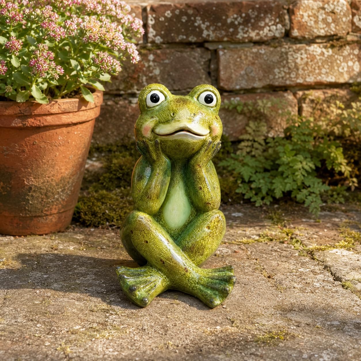 Polly Frosch Gartenfigur aus Polyresin – große lustige Dekofigur für Garten Terrasse und Eingangsbereich (40 cm)