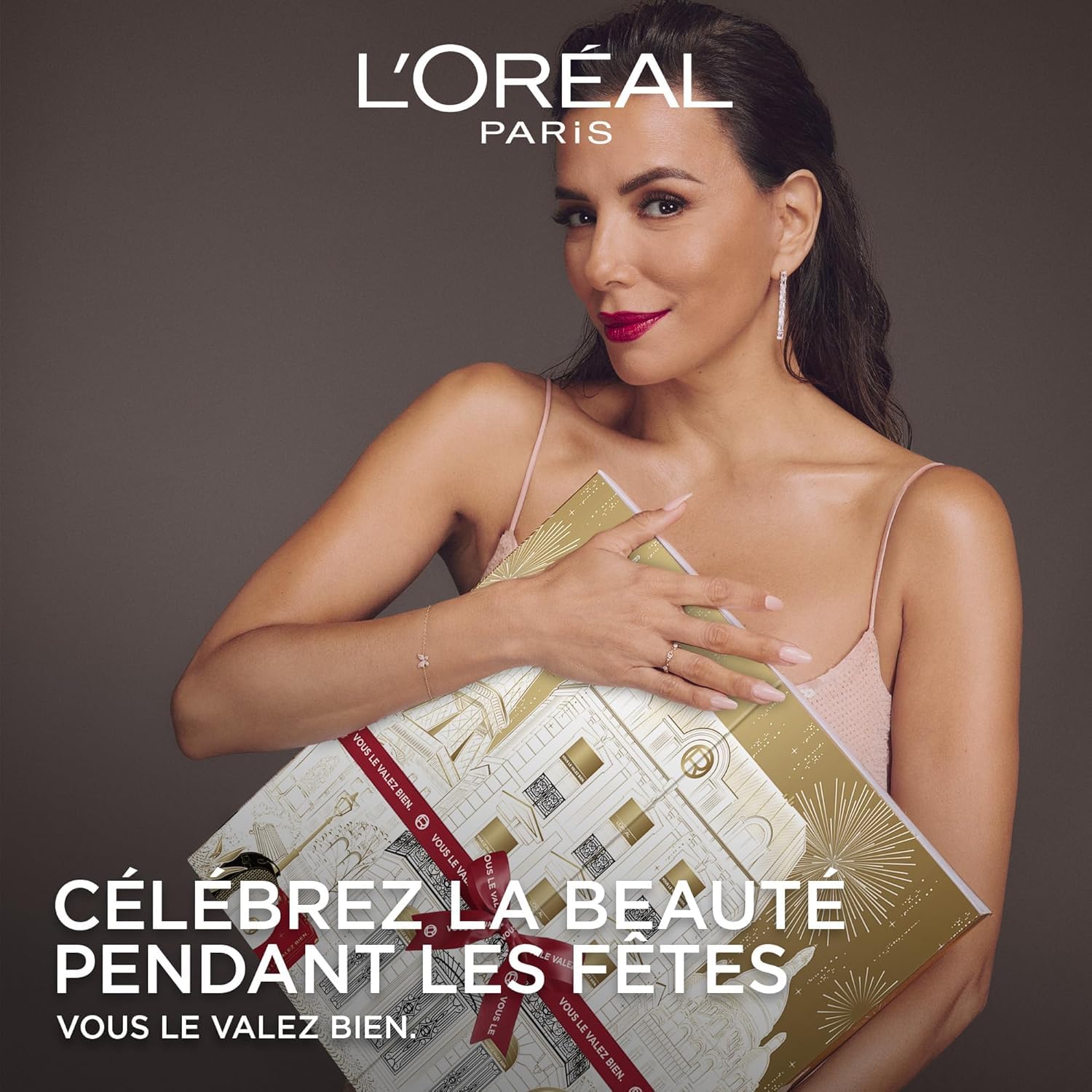 L'Oréal Paris – Calendario dell'Avvento 24 giorni – Cofanetto regalo Natale – Trucco, Cura viso e capelli – 24 prodotti di bellezza inelusivi in dimensioni reali