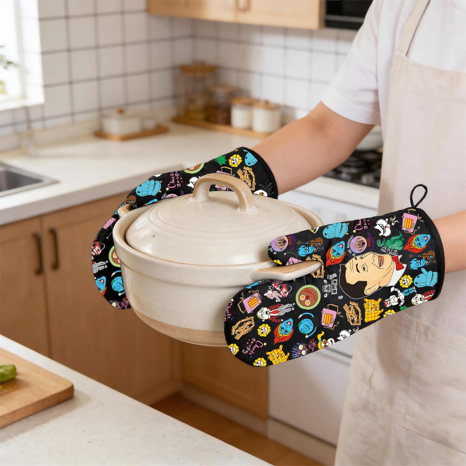 LEVLO 80s Pee-Wee Herman Oven Mitts Peewee Herman & Dottie Fans Gift Peewee Baking Gloves 80s Movie Home Kitchen Gifts (Peewee Herman)