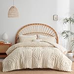 Boho Tufted Comforter Set King Size Pink Heart Tufted Bedding Set 3 Pieces Shabby Chic Embroidery Bed Set Soft Microfiber Jacquard Comforter for All Season with 2 Pillowcases (104"x90")