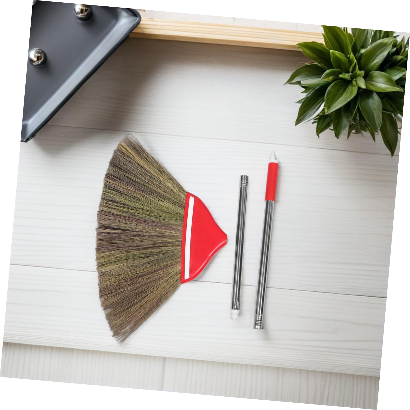 Handgewebter Haushaltsbesen aus Gras 106cm Weicher Handbesen für Innen Außen Bodenschonend für Holz und Fliesenböden Leichter Besen für Küche Terrasse und Hof