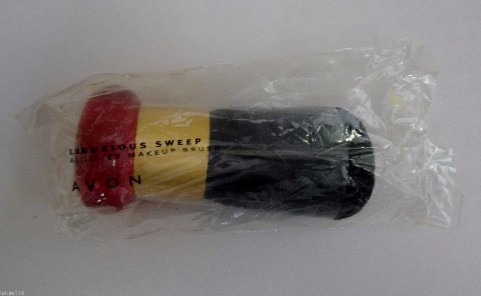 Avon Luxurious Sweep All Over Makeup Brush, 3.75