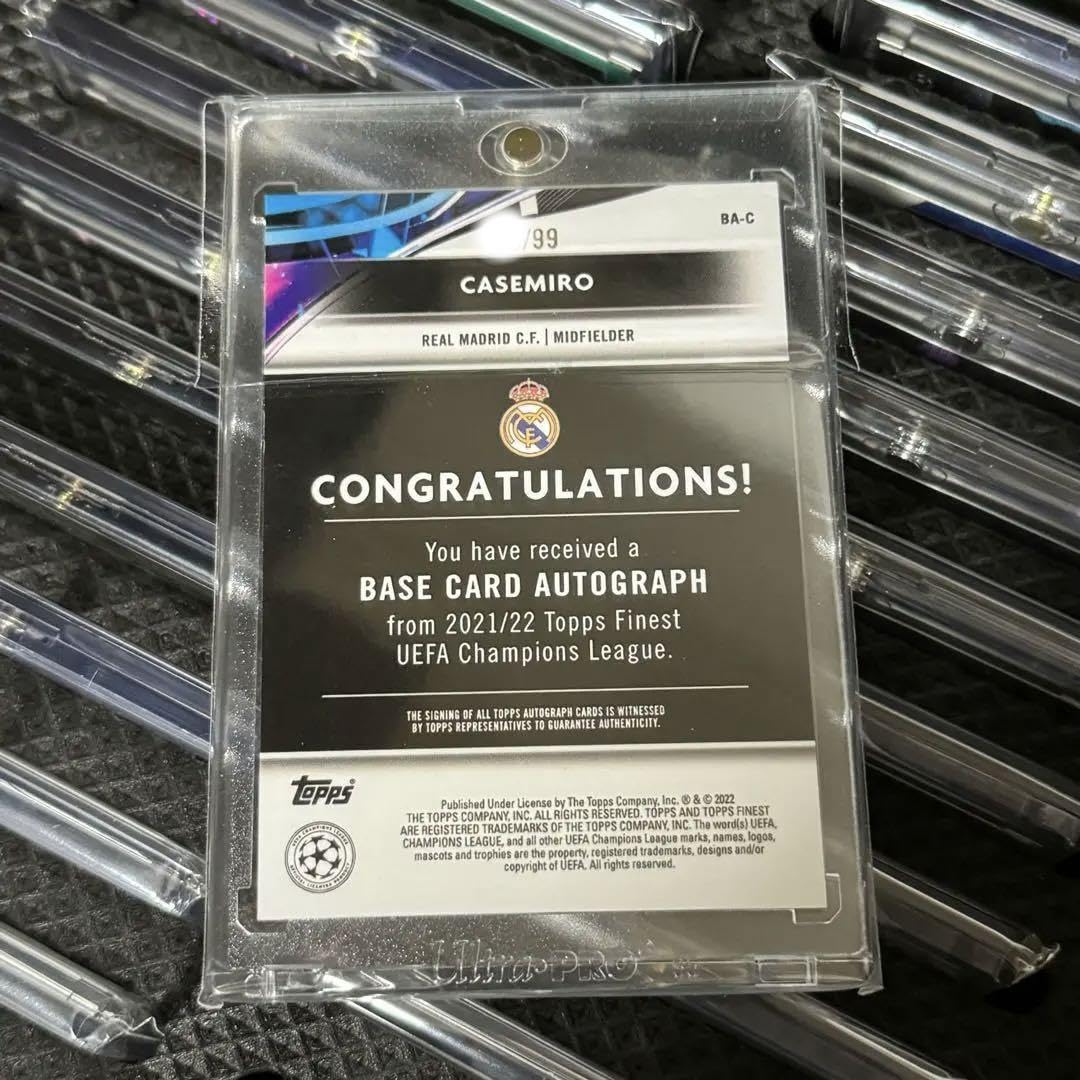 Amazon.co.jp: Topps finest casemiro カゼミーロ auto 99シリ 