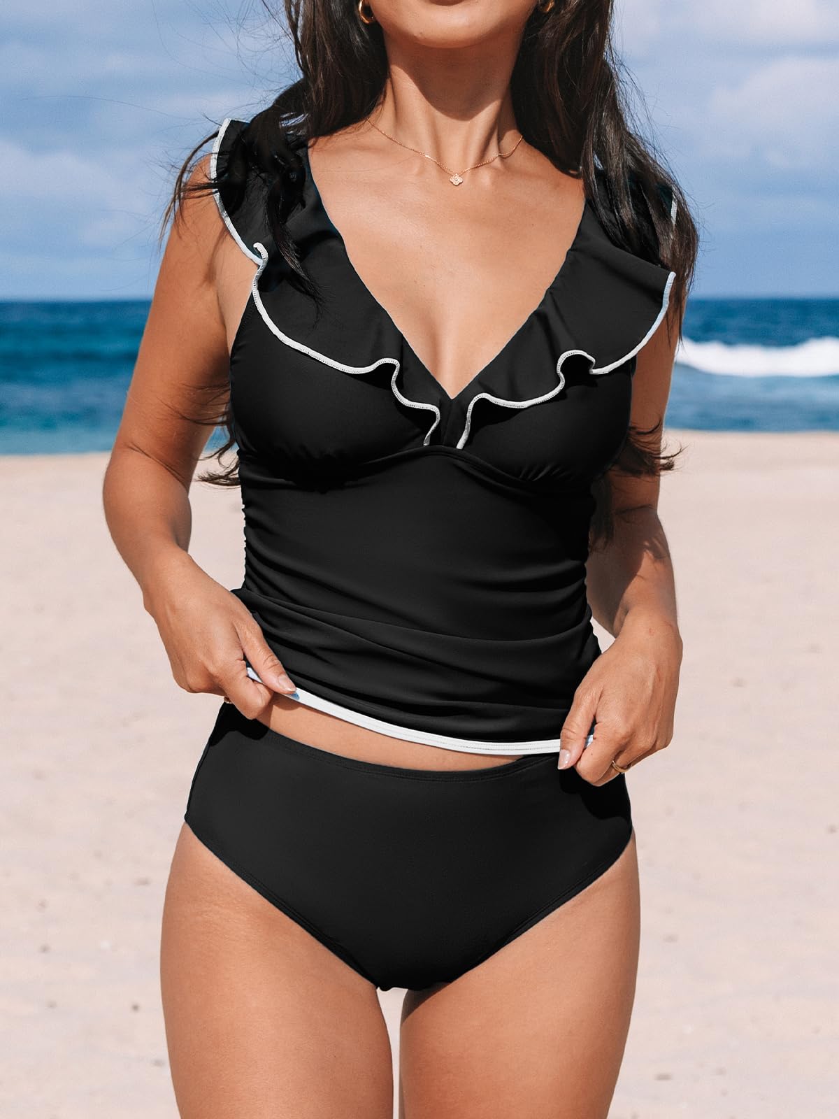 CUPSHE Ensemble tankini deux pièces pour femme avec col en V et bretelles réglables froncés (taille XS à 4XL), Noir , XS