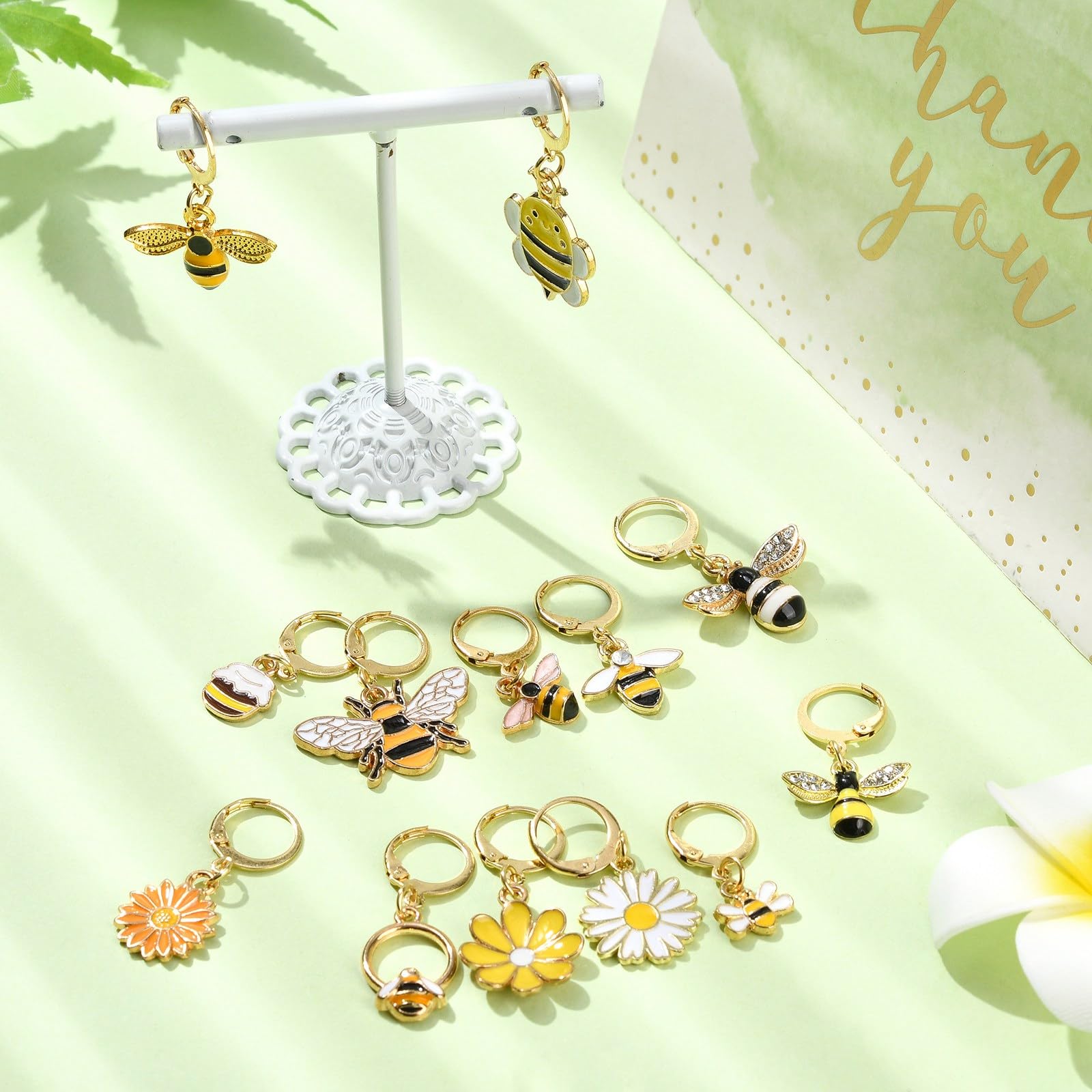 40 Pcs Emaille Bee Charms DIY Hangers Bee Trailers