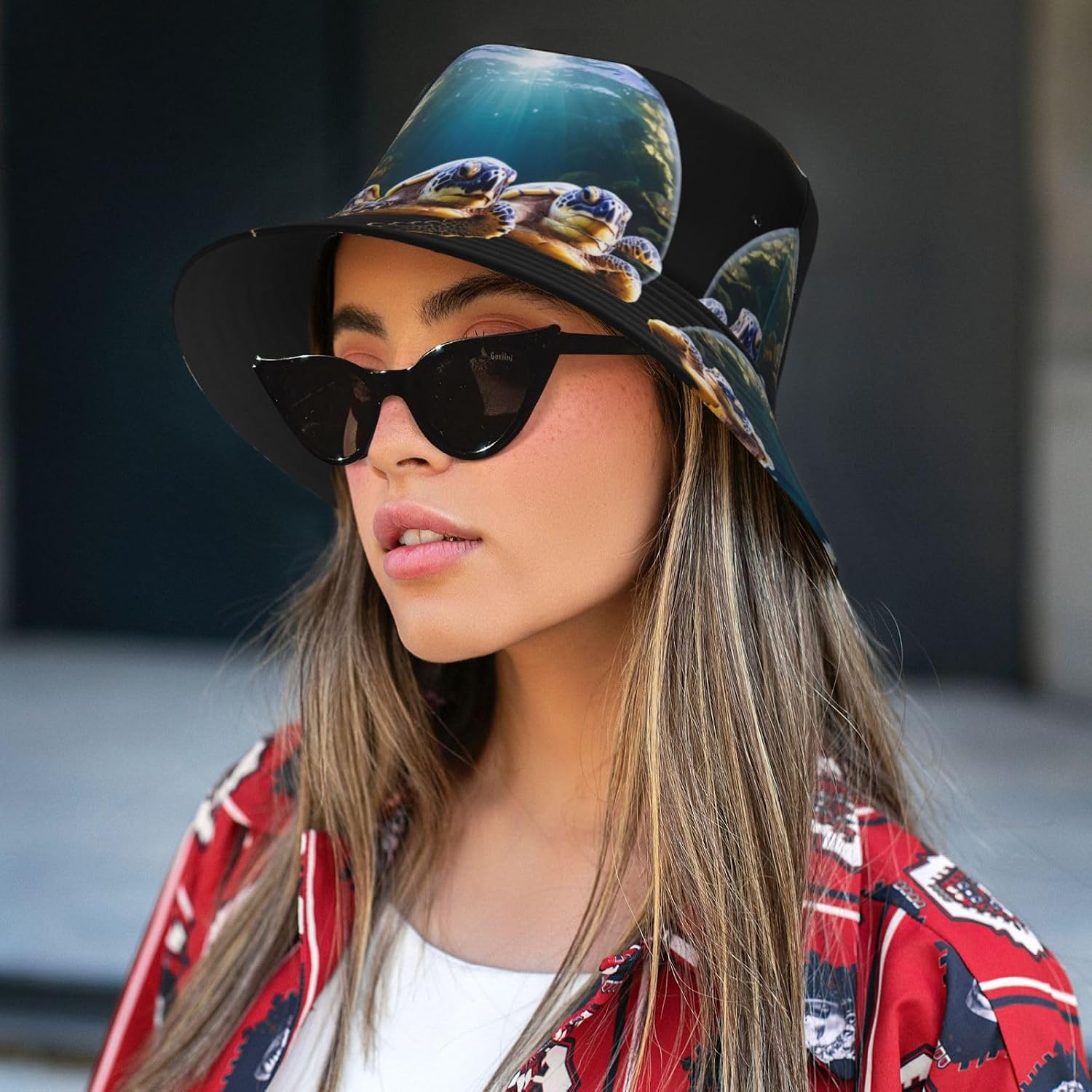 Tropical Turtle Prints Summer Outdoor Travel Bucket hat, a Beach Sun hat Suitable for Both Men and Women Black