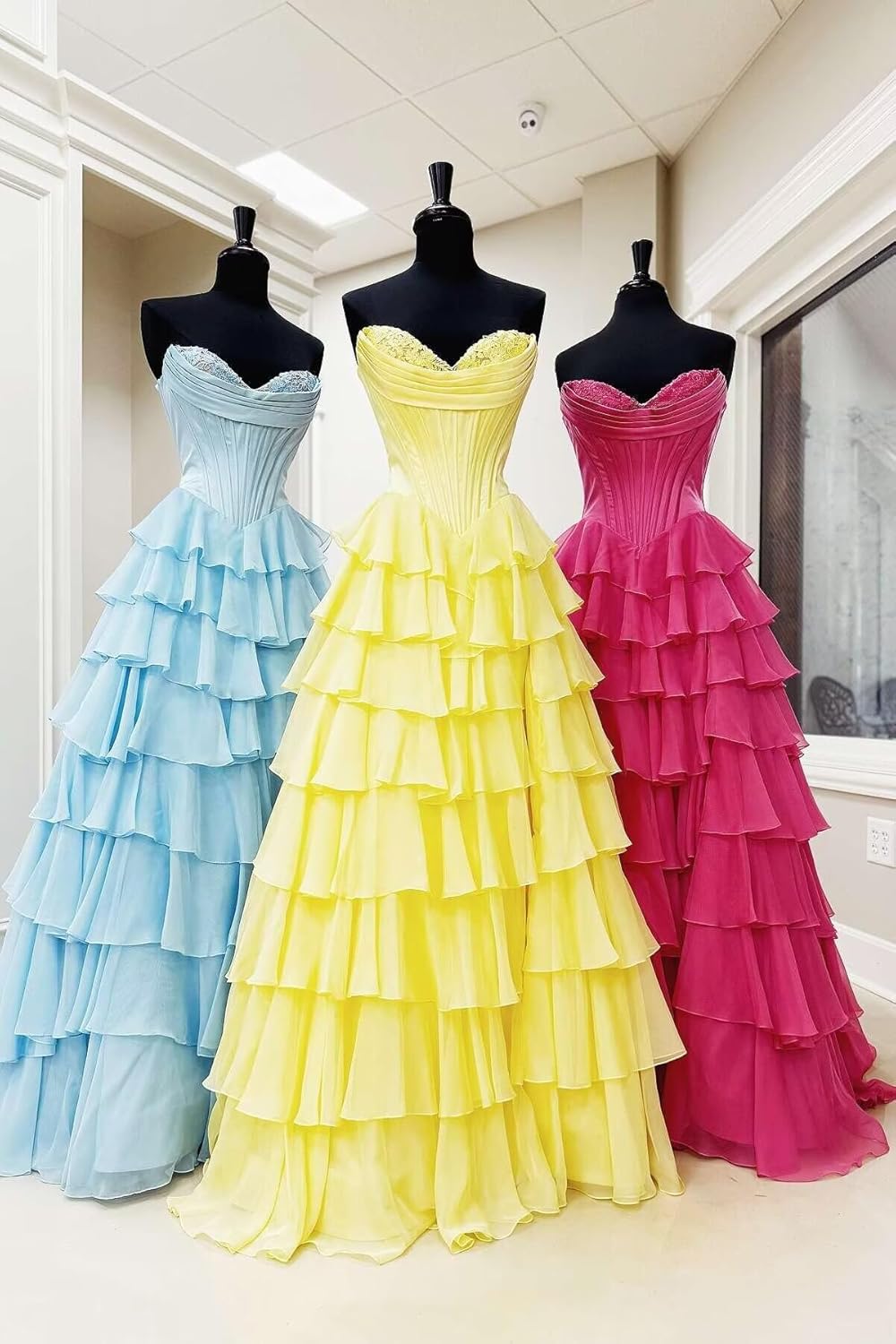 Tiered Chiffon Prom Dress Long Ball Gwon 2026 with Slit for Women Satin Cowl Neck Strapless Evening Dress