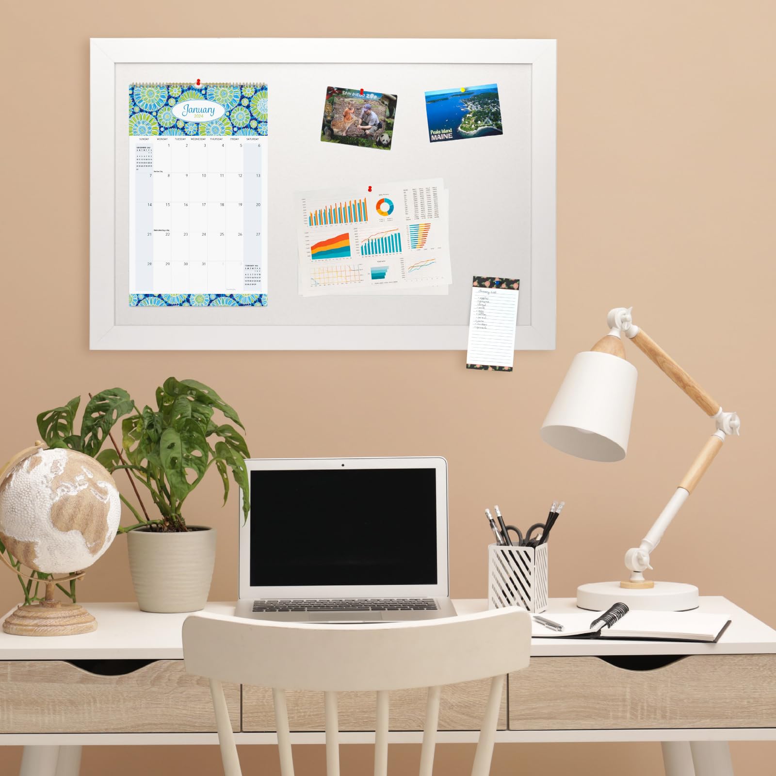 Excello Global Products 61 x 91,4 cm, weißer Holzrahmen, weiße Korkplatte