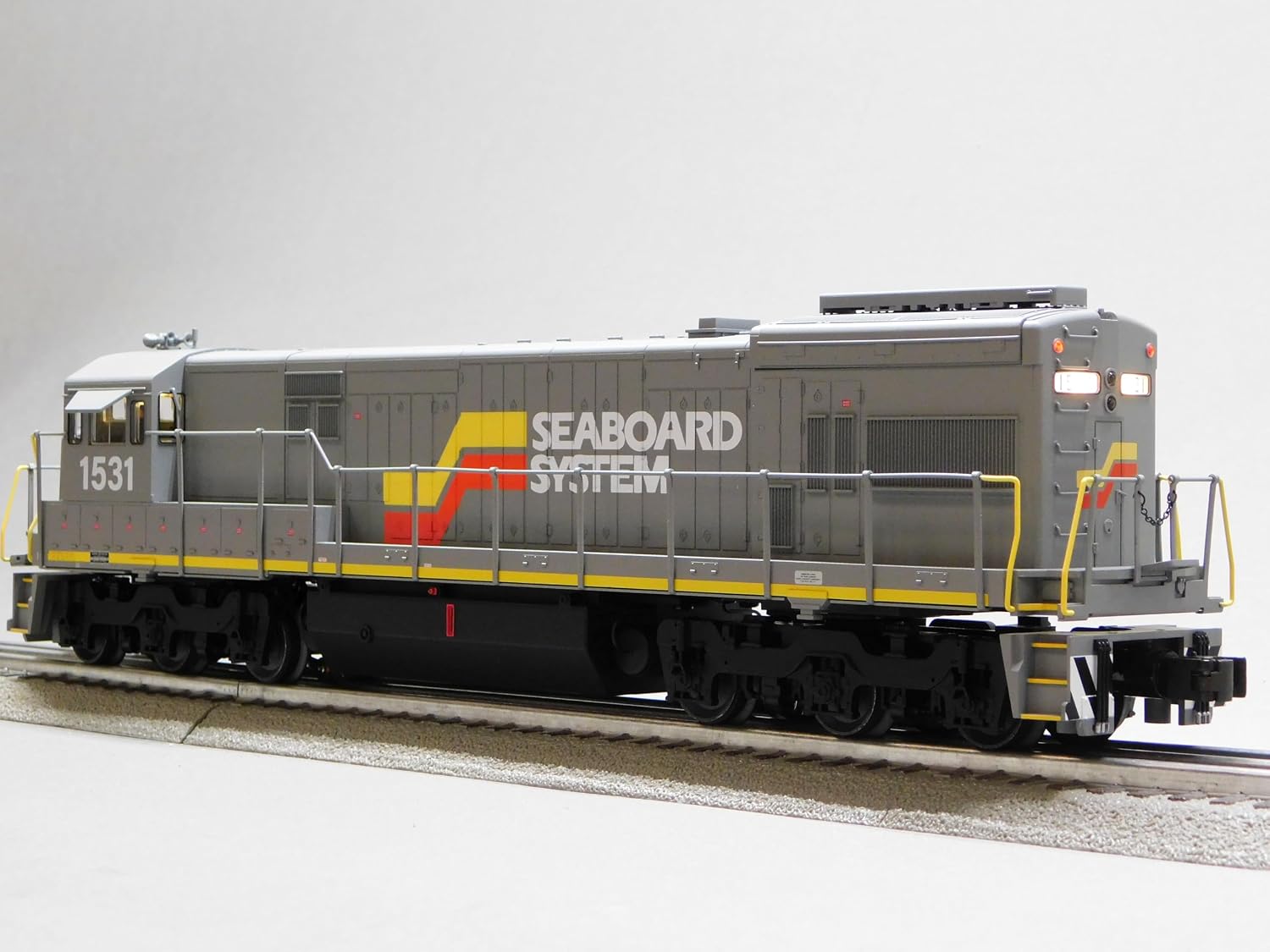 Lionel Seaboard Legacy U28C Diesel Locomotive Engine #1531 O Gauge 2433771