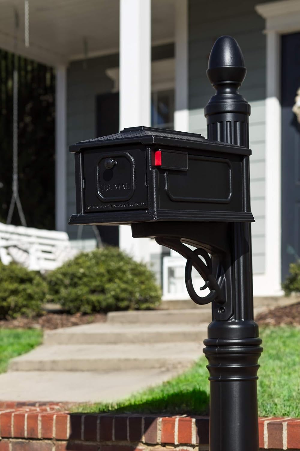 Stratford Plastic Mailbox and Post Combo