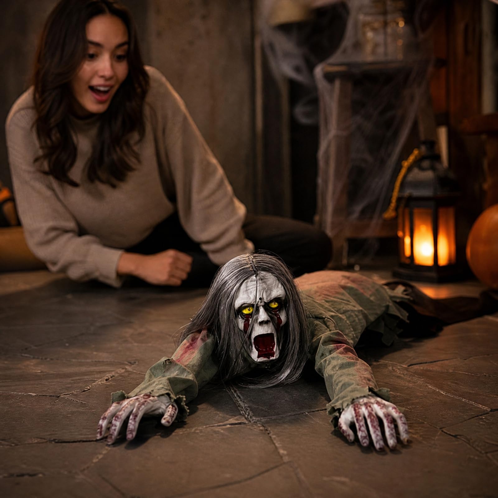 Generisch Elektrischer kriechender Zombie-Geist für Halloween-Dekoration