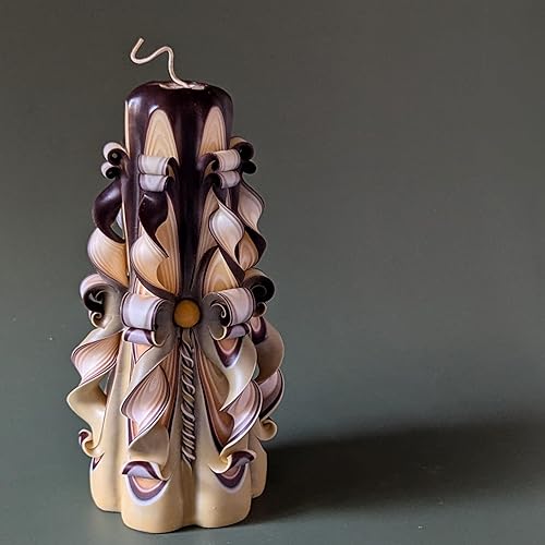Miniatura 8 de Vela de pilar tallada a mano marrón beige de 8.27 pulgadas Vela decorativa hecha a mano para mesa de café, chimenea o sala de estar Regalo